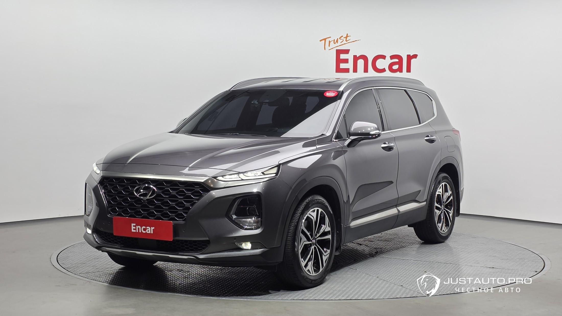 Автомобиль Hyundai Santafe