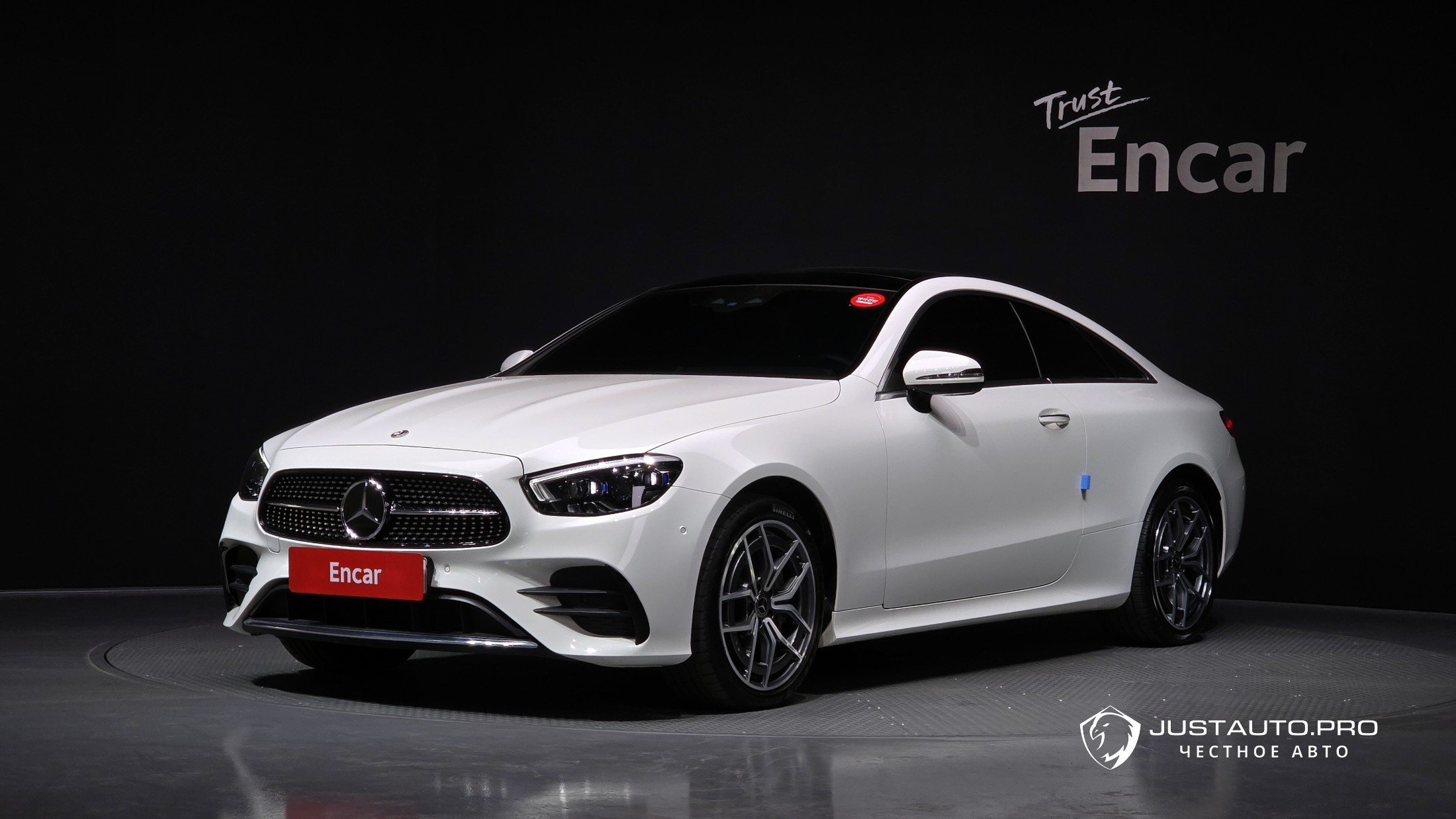 Автомобиль Mercedes-Benz E-Class