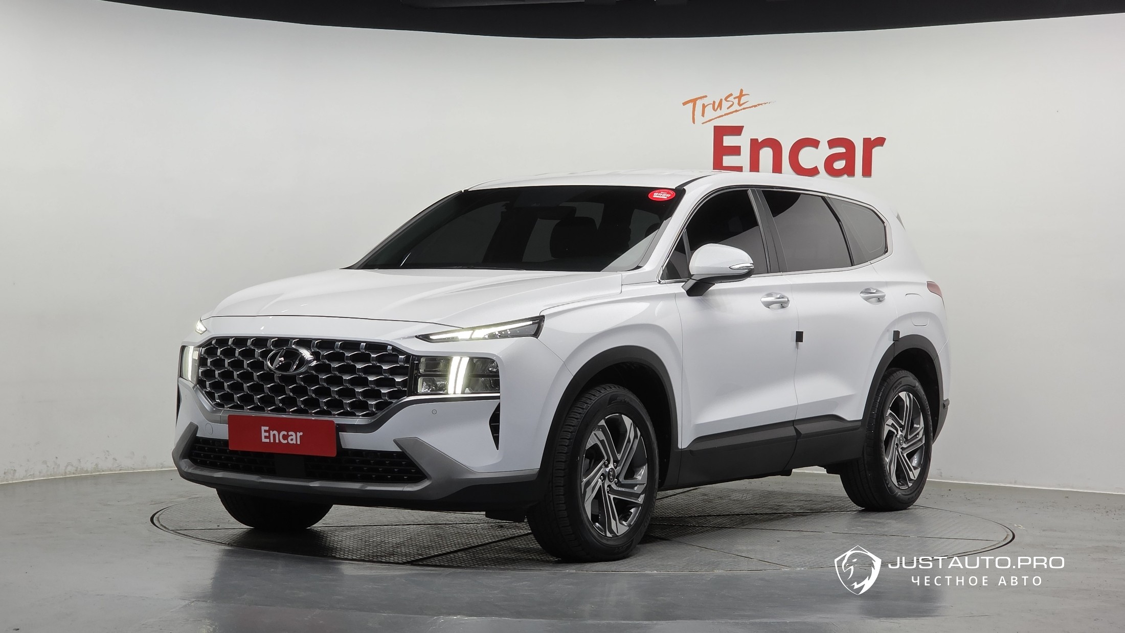 Автомобиль Hyundai Santafe
