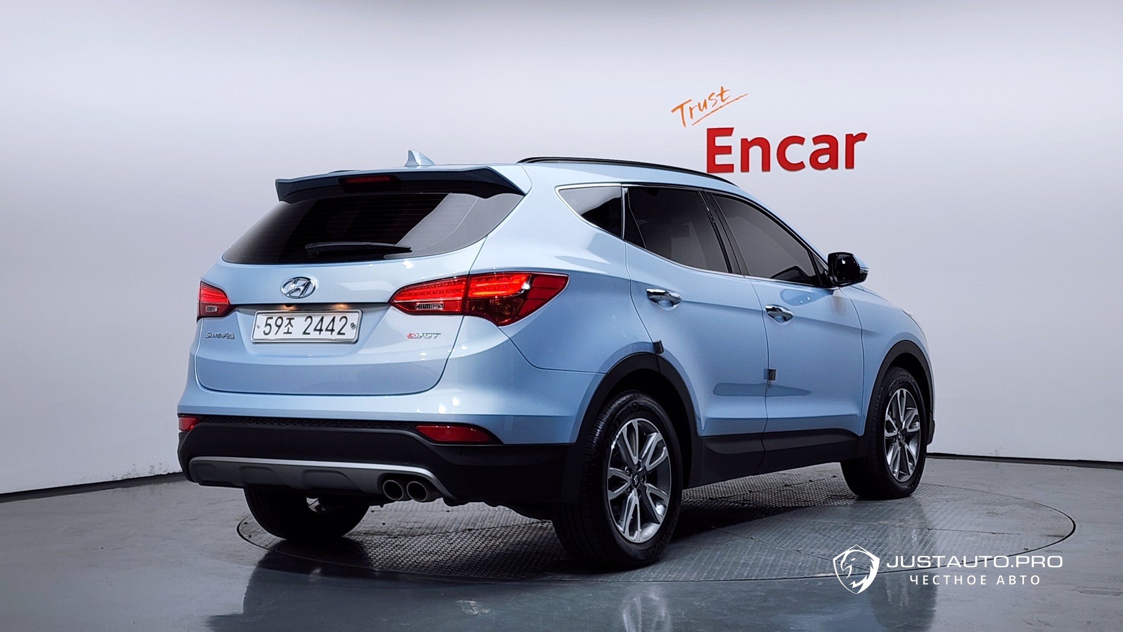 Автомобиль Hyundai Santafe
