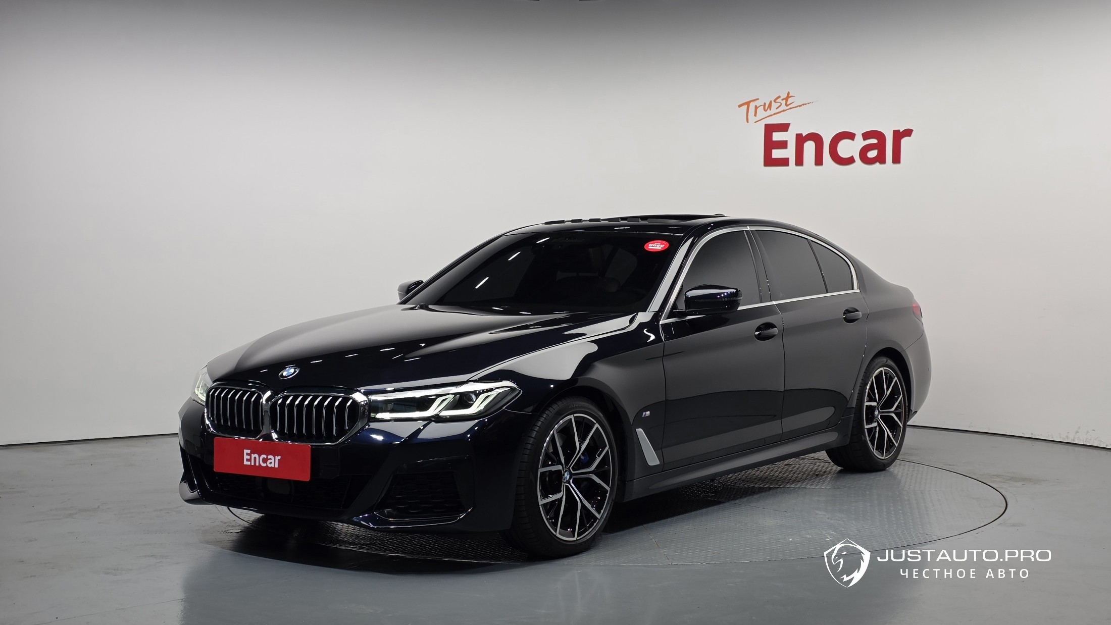 Автомобиль BMW 5-Series