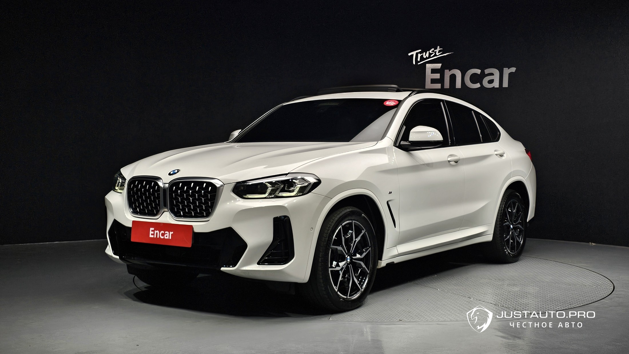 Автомобиль BMW X4