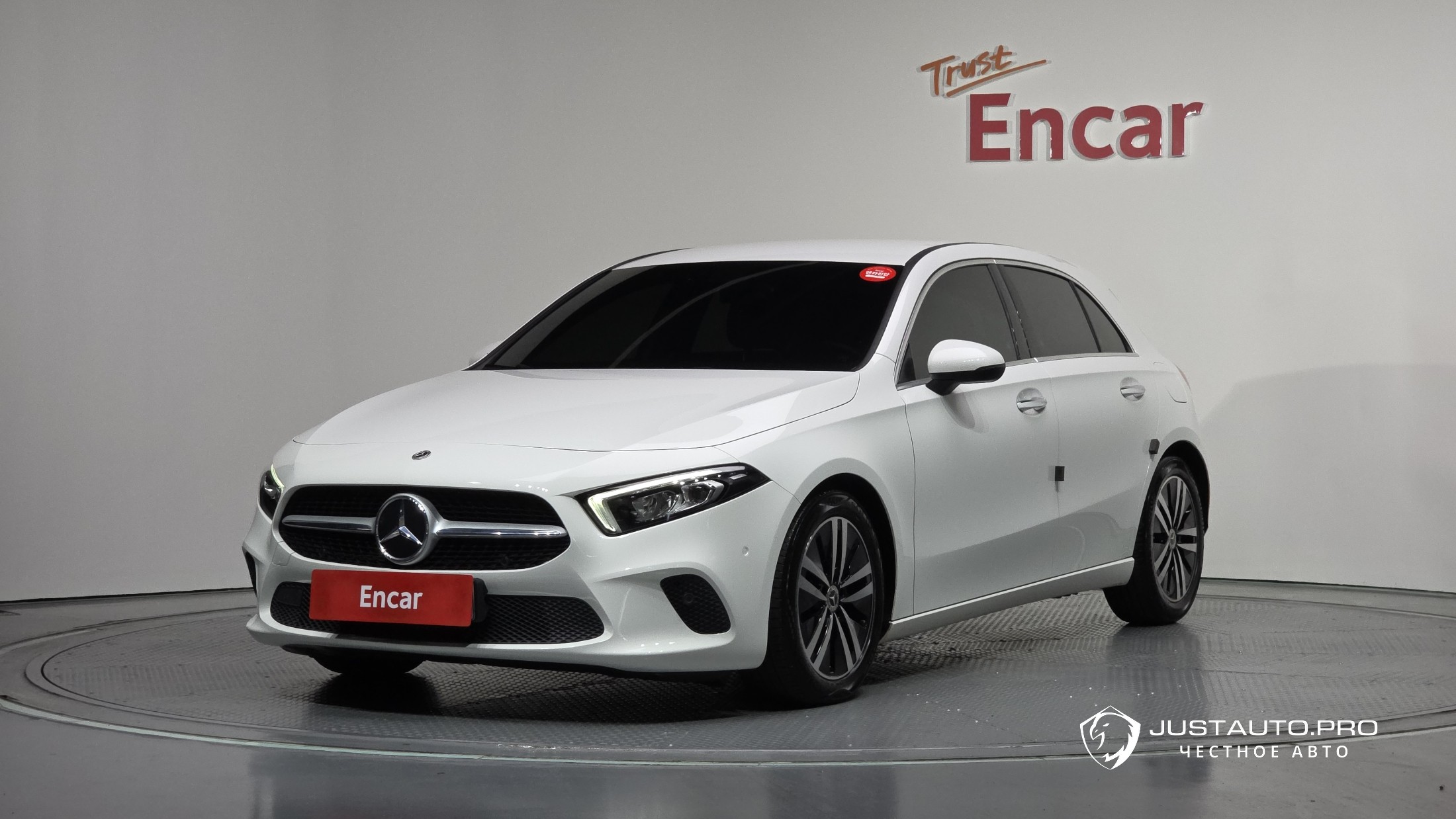 Автомобиль Mercedes-Benz A-Class