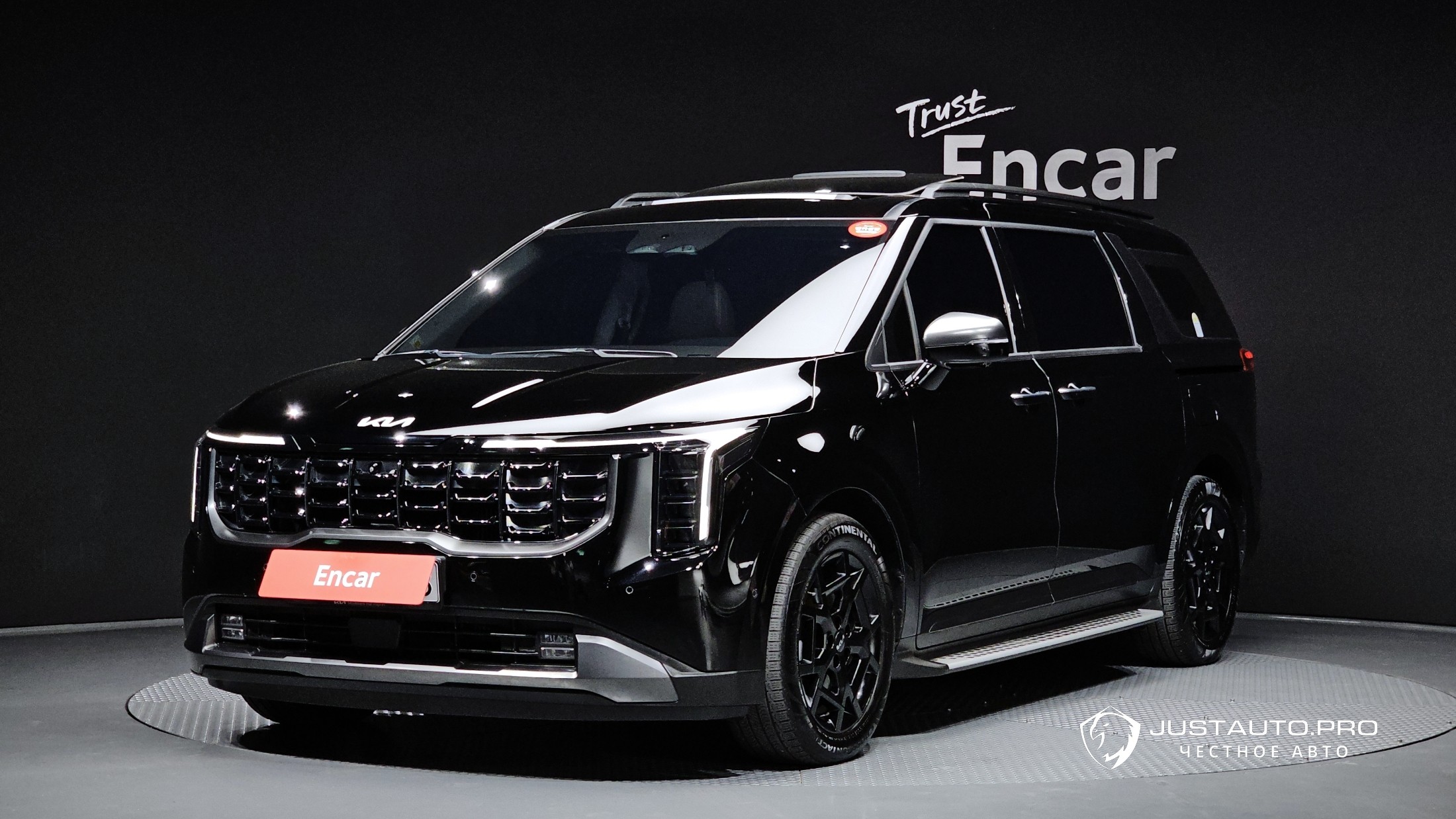 Автомобиль Kia Canival