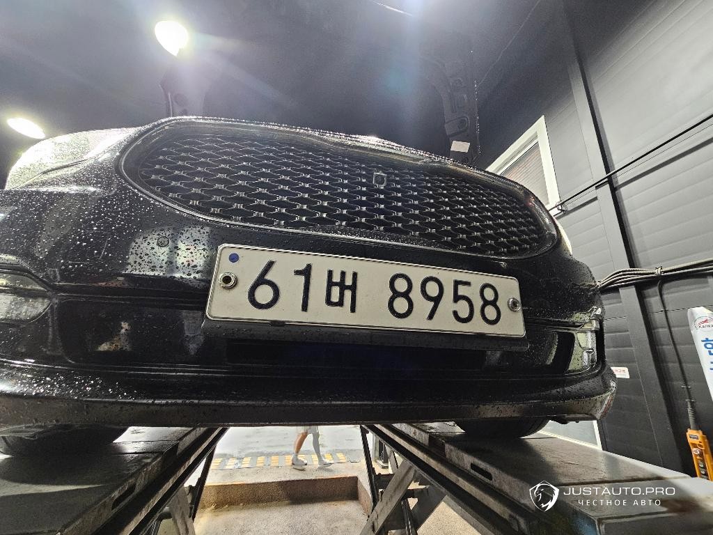 Автомобиль Kia K9