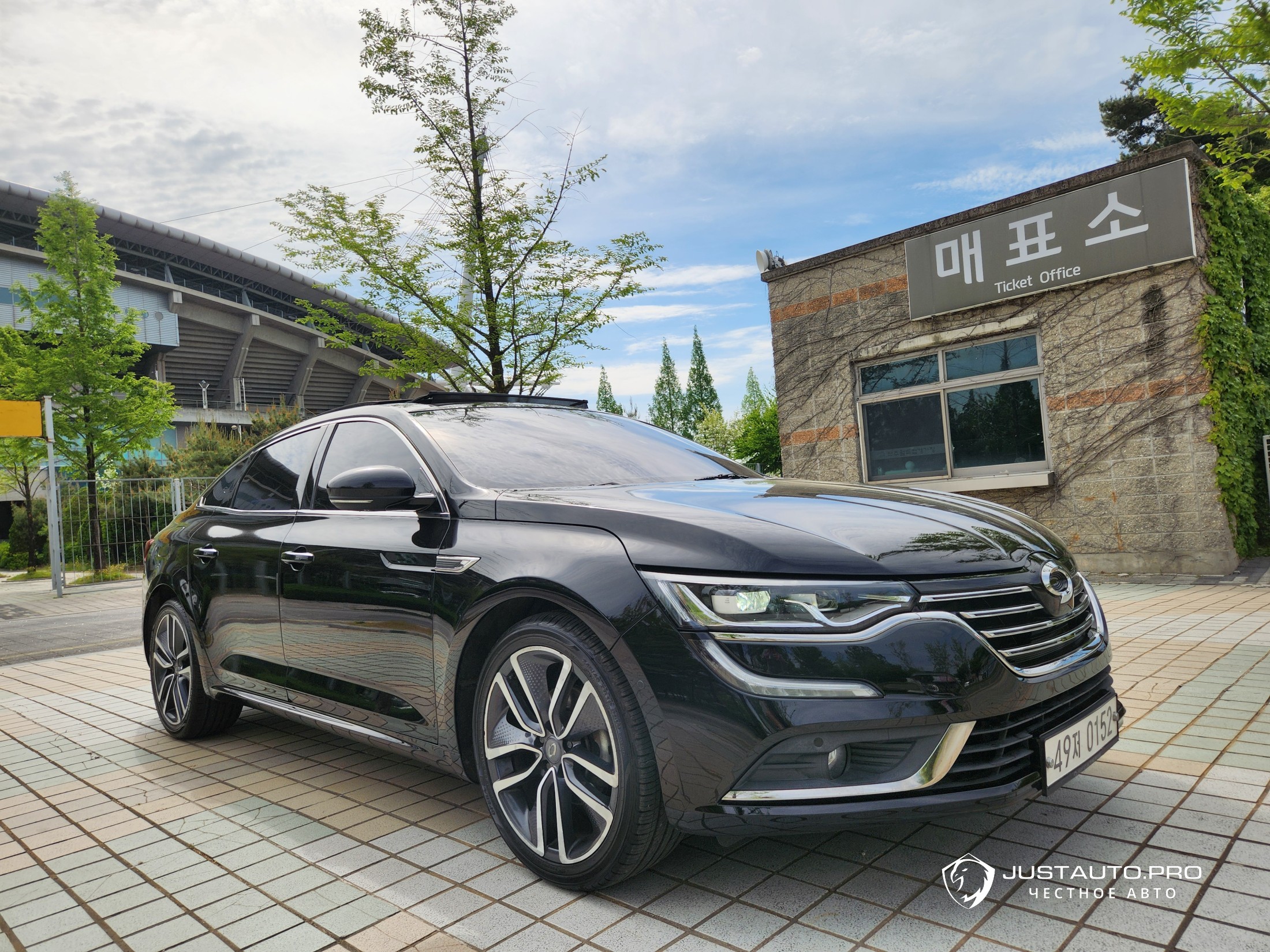 Автомобиль Renault-KoreaSamsung SM6