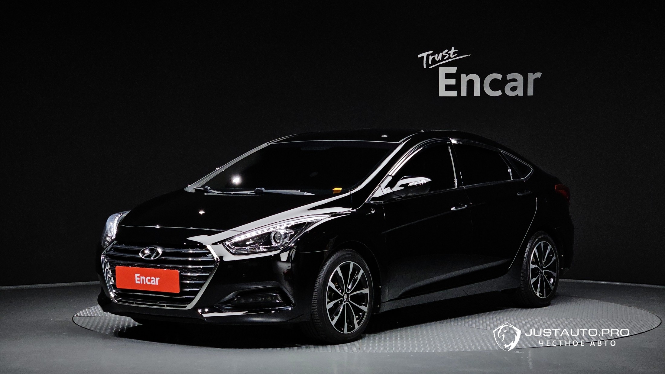 Автомобиль Hyundai i40