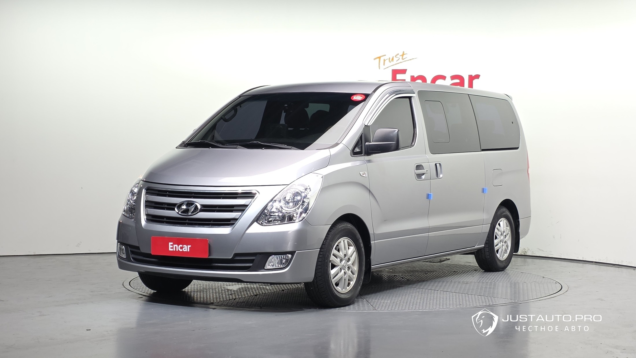 Автомобиль Hyundai Starex