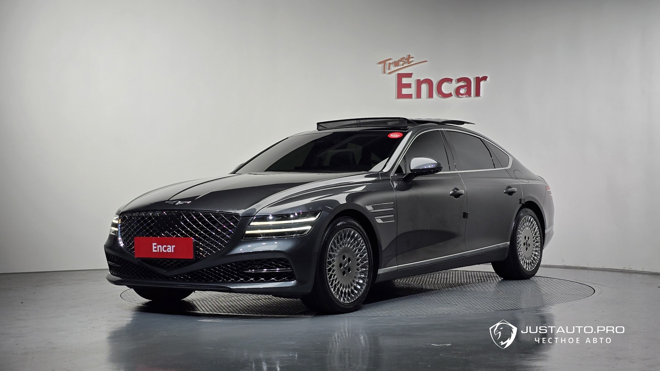 Автомобиль Genesis G80