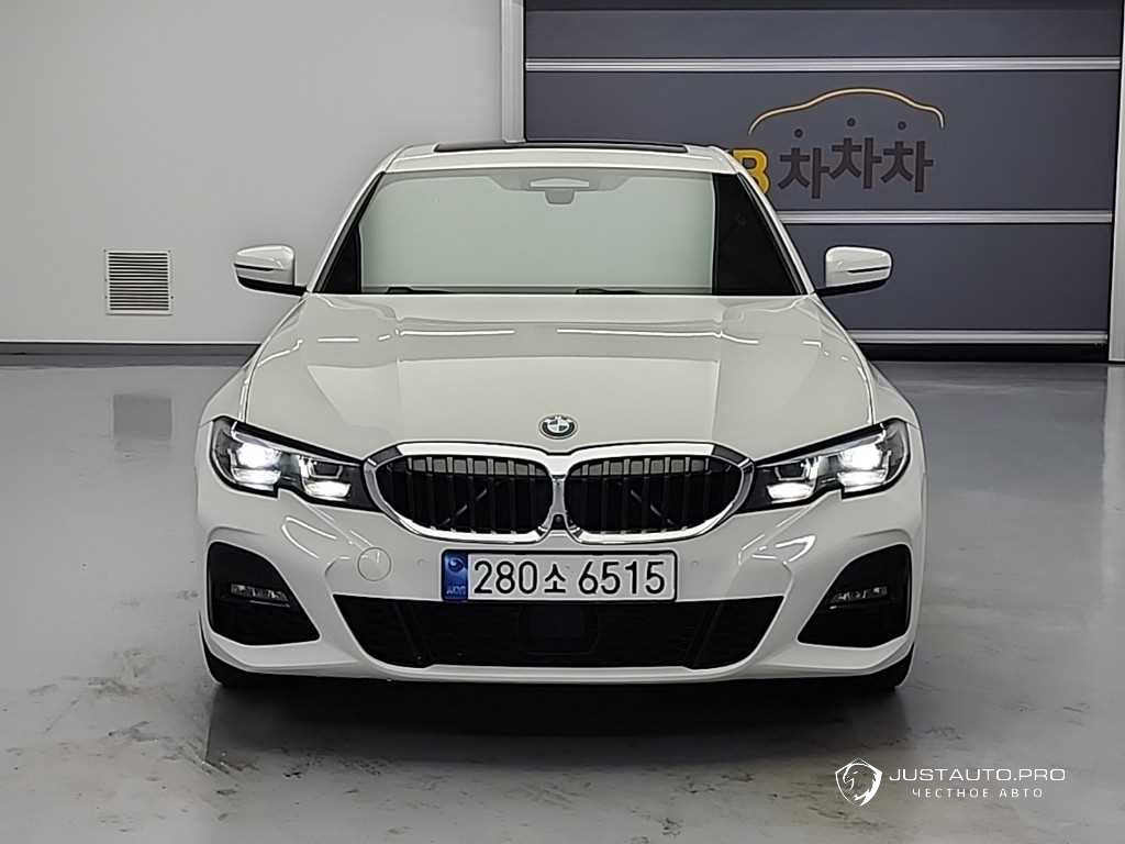 Автомобиль BMW 3-Series