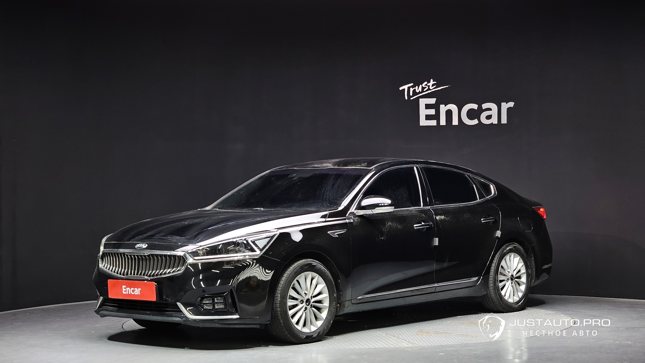 Автомобиль Kia K7
