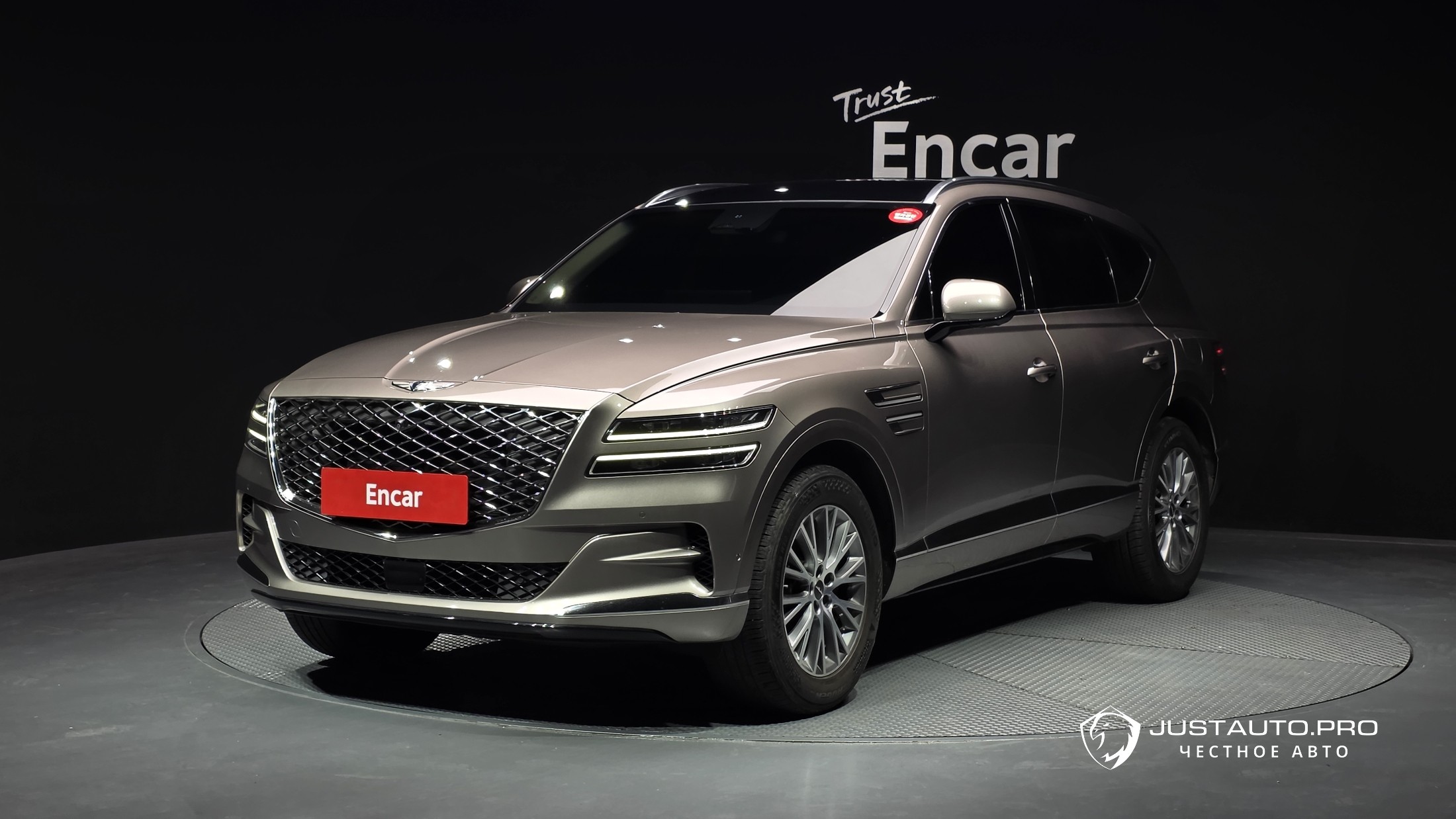 Автомобиль Genesis GV80