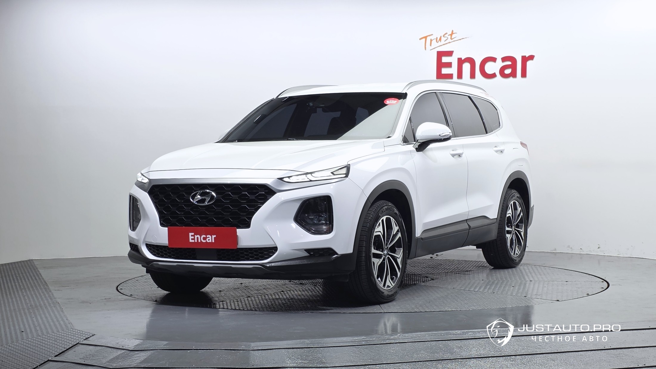 Автомобиль Hyundai Santafe