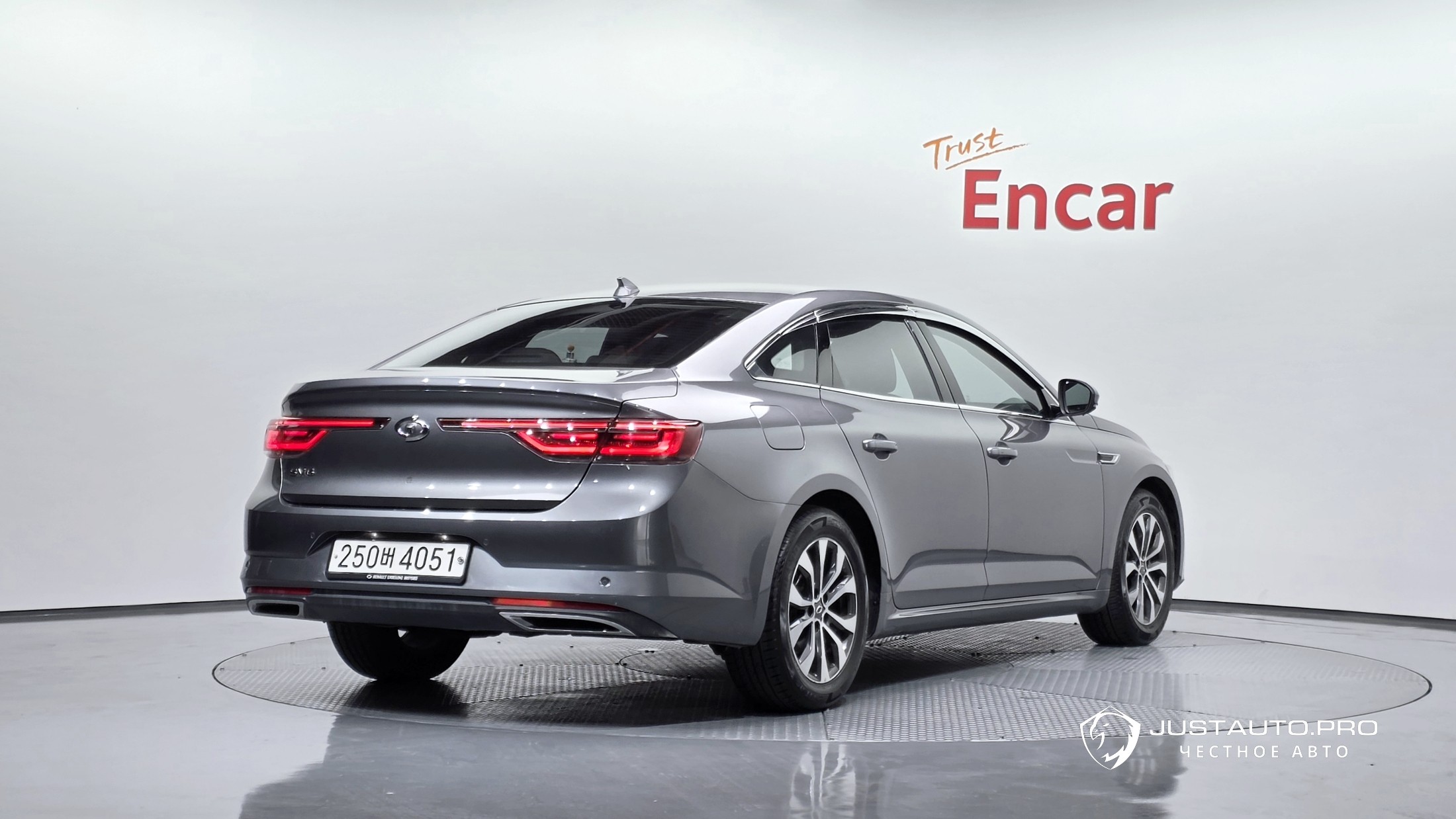 Автомобиль Renault-KoreaSamsung SM6