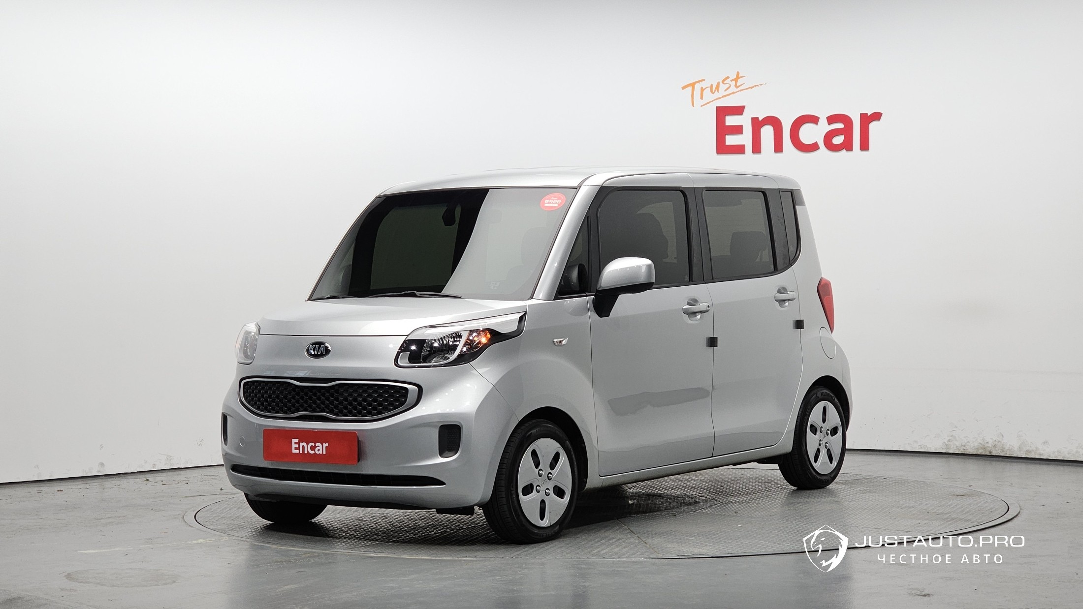 Автомобиль Kia RAY