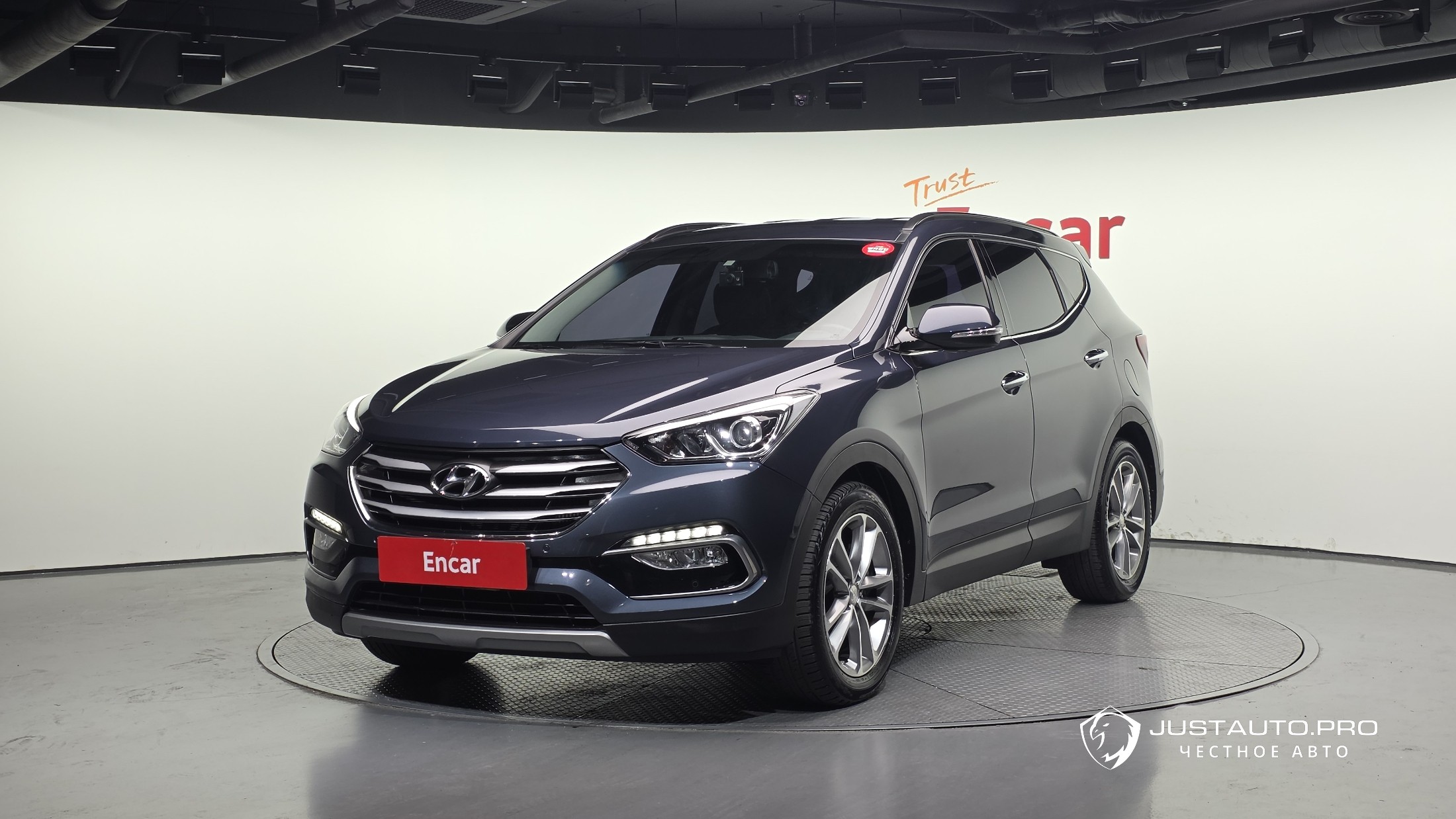 Автомобиль Hyundai Santafe