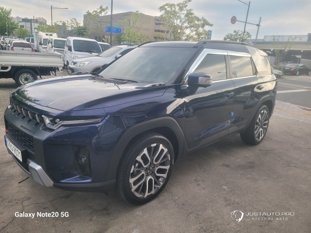 Автомобиль KG_Mobility_Ssangyong Torres