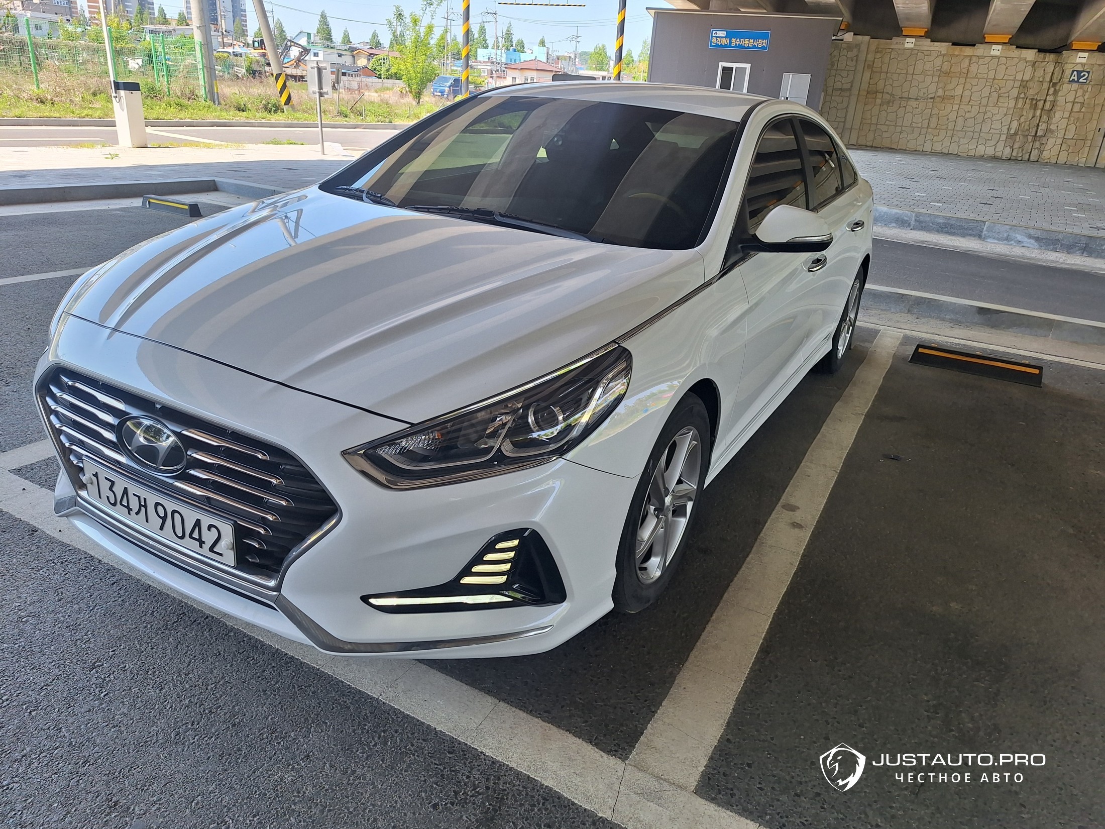 Автомобиль Hyundai Sonata