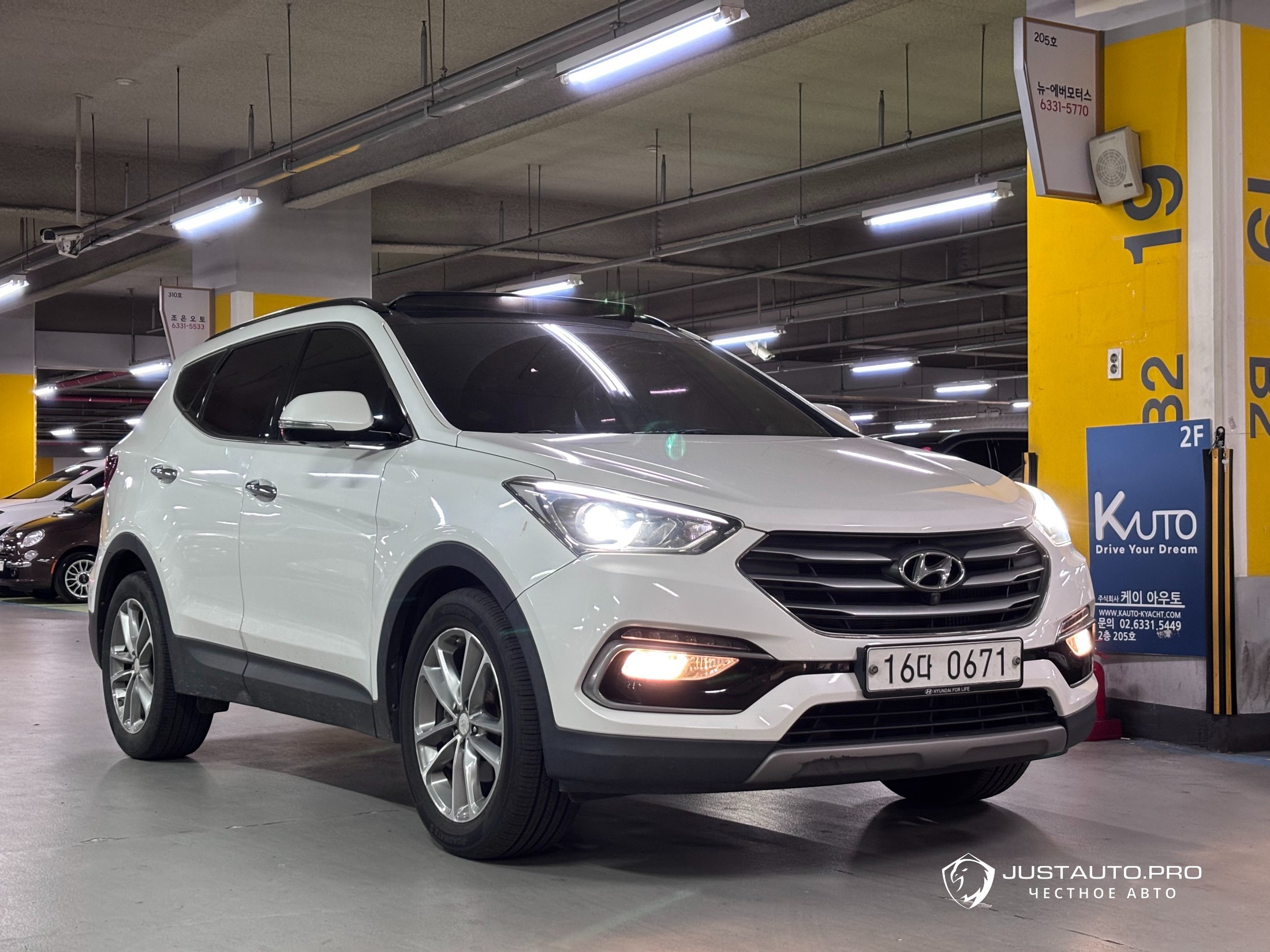 Автомобиль Hyundai Santafe