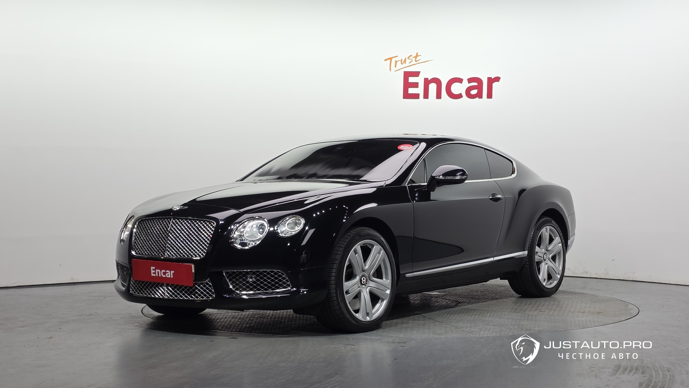 Автомобиль Bentley Continental