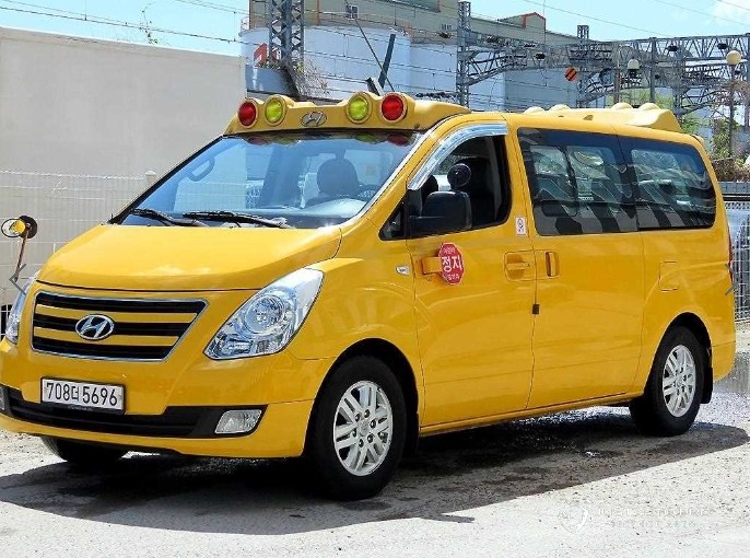 Автомобиль Hyundai Starex