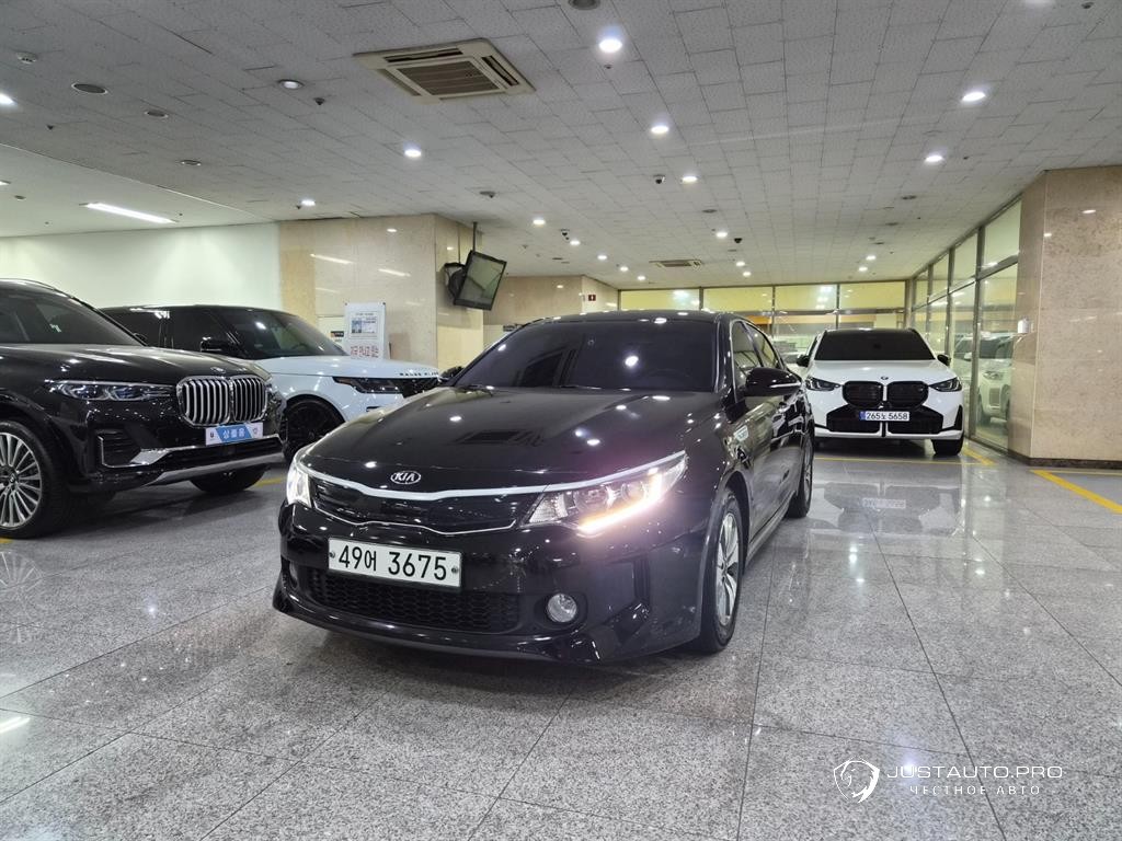 Автомобиль Kia K5