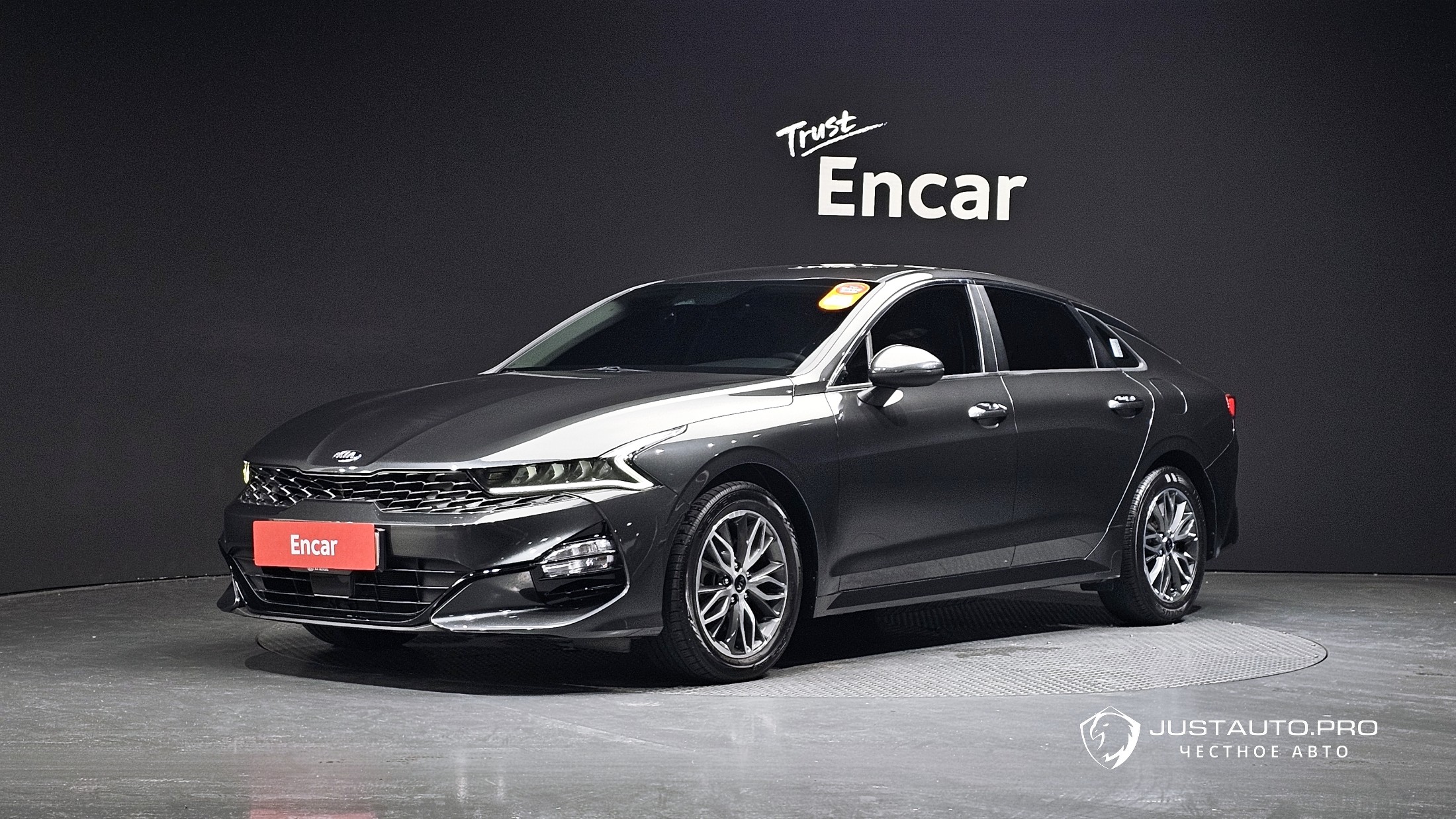 Автомобиль Kia K5