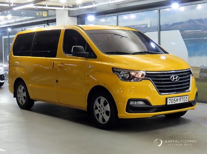 Автомобиль Hyundai Starex