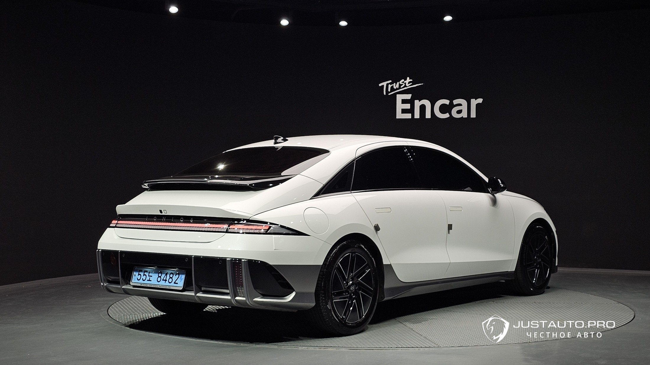 Автомобиль Hyundai Ioniq6