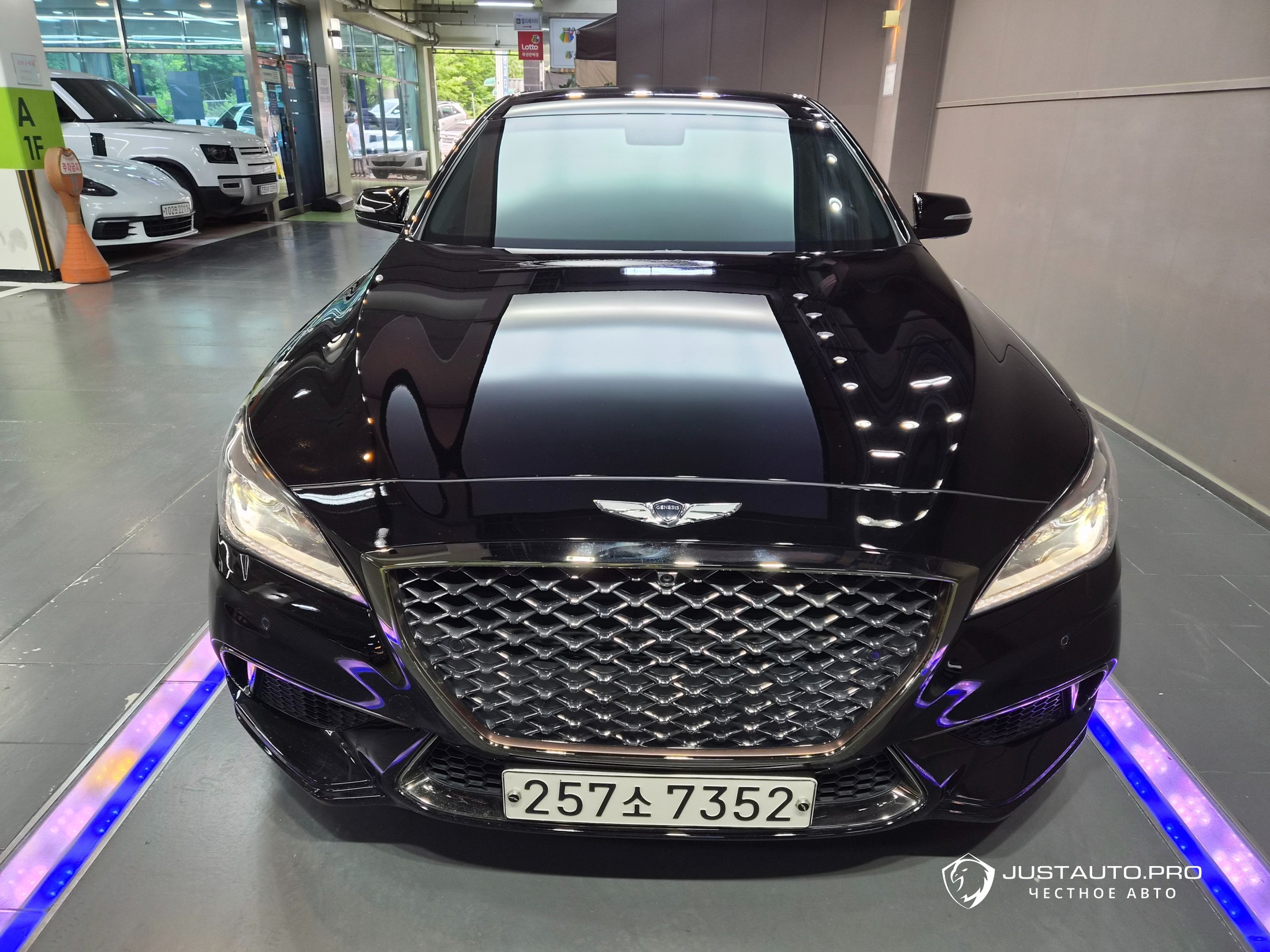 Автомобиль Hyundai Genesis