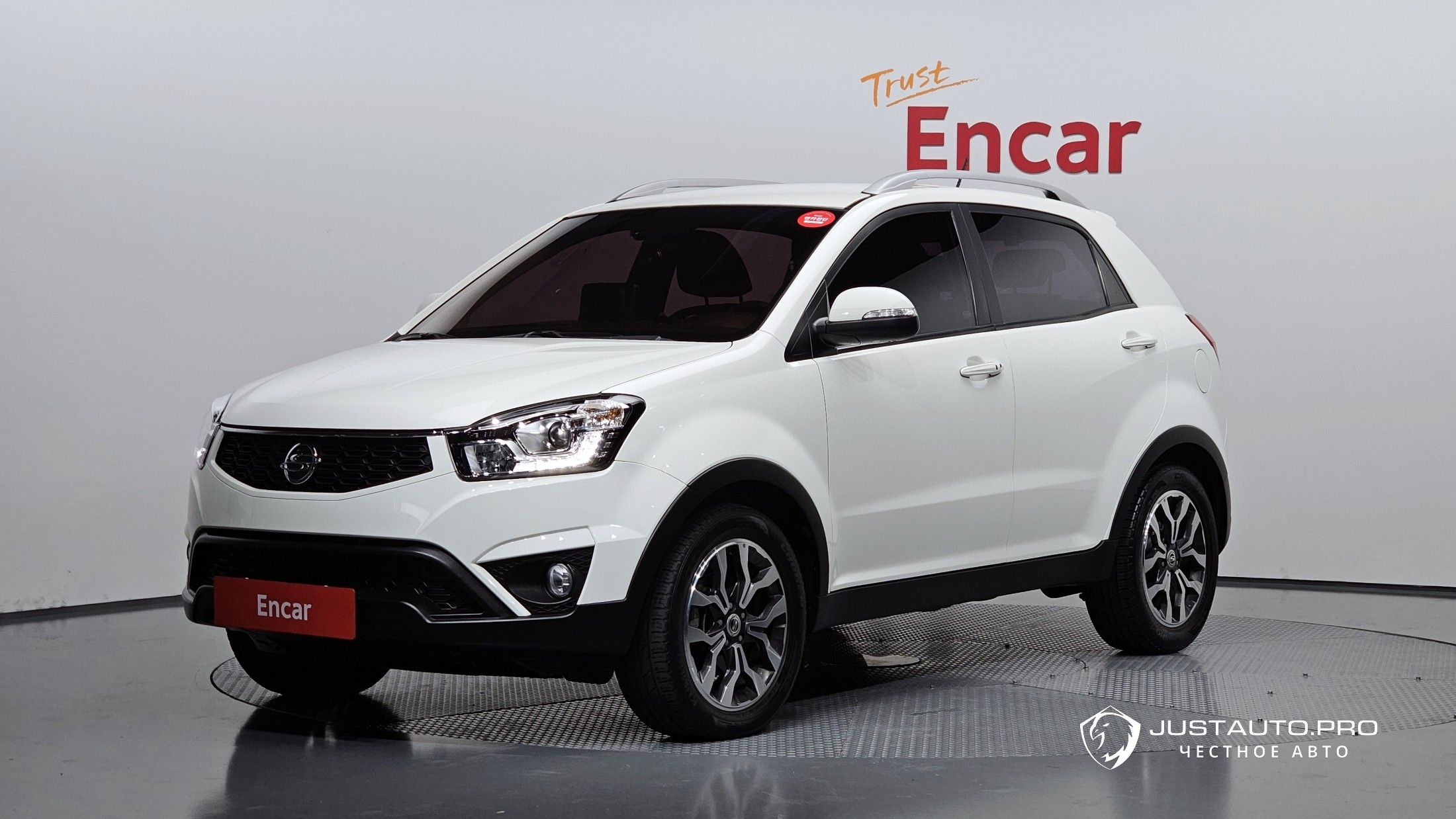 Автомобиль KG_Mobility_Ssangyong KORANDO
