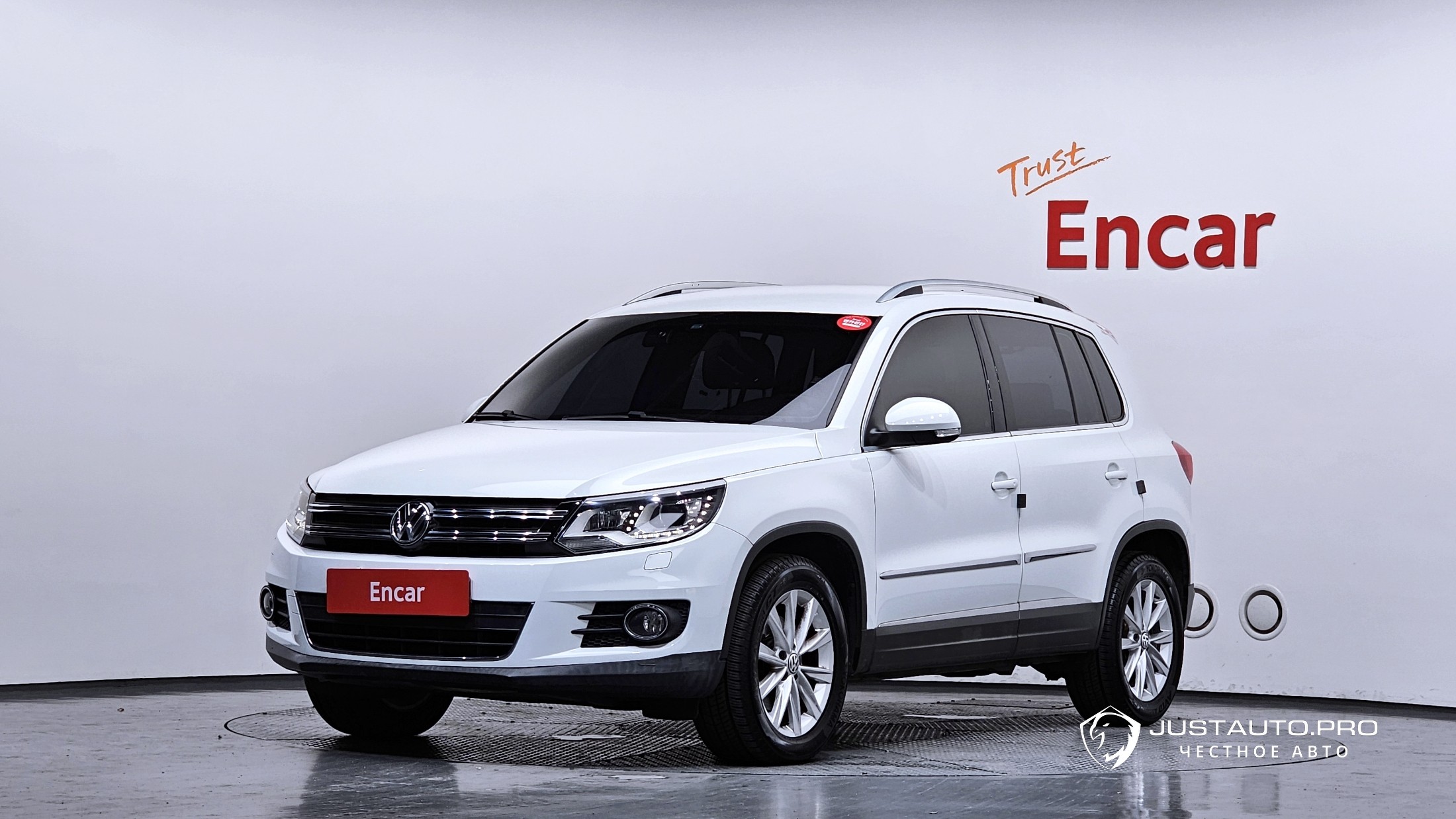 Автомобиль Volkswagen Tiguan