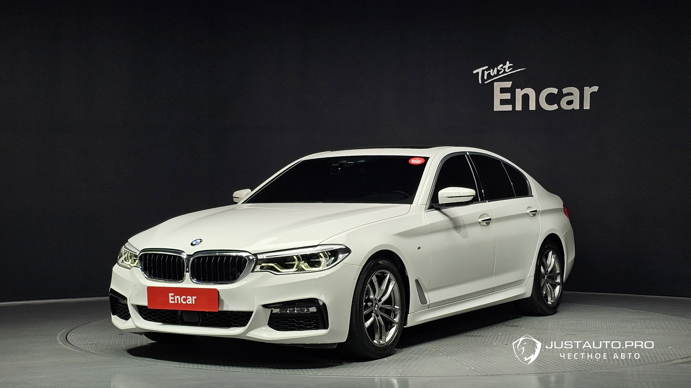 Автомобиль BMW 5-Series