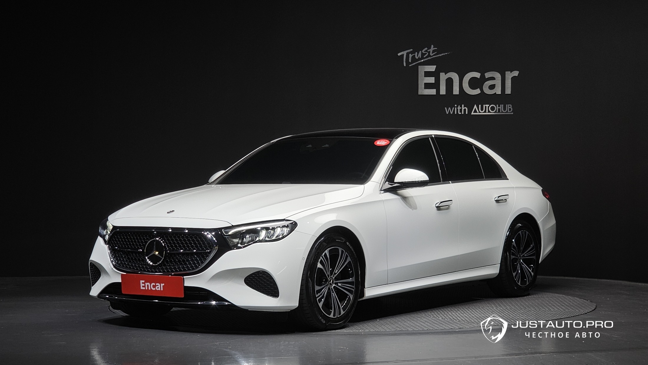 Автомобиль Mercedes-Benz E-Class