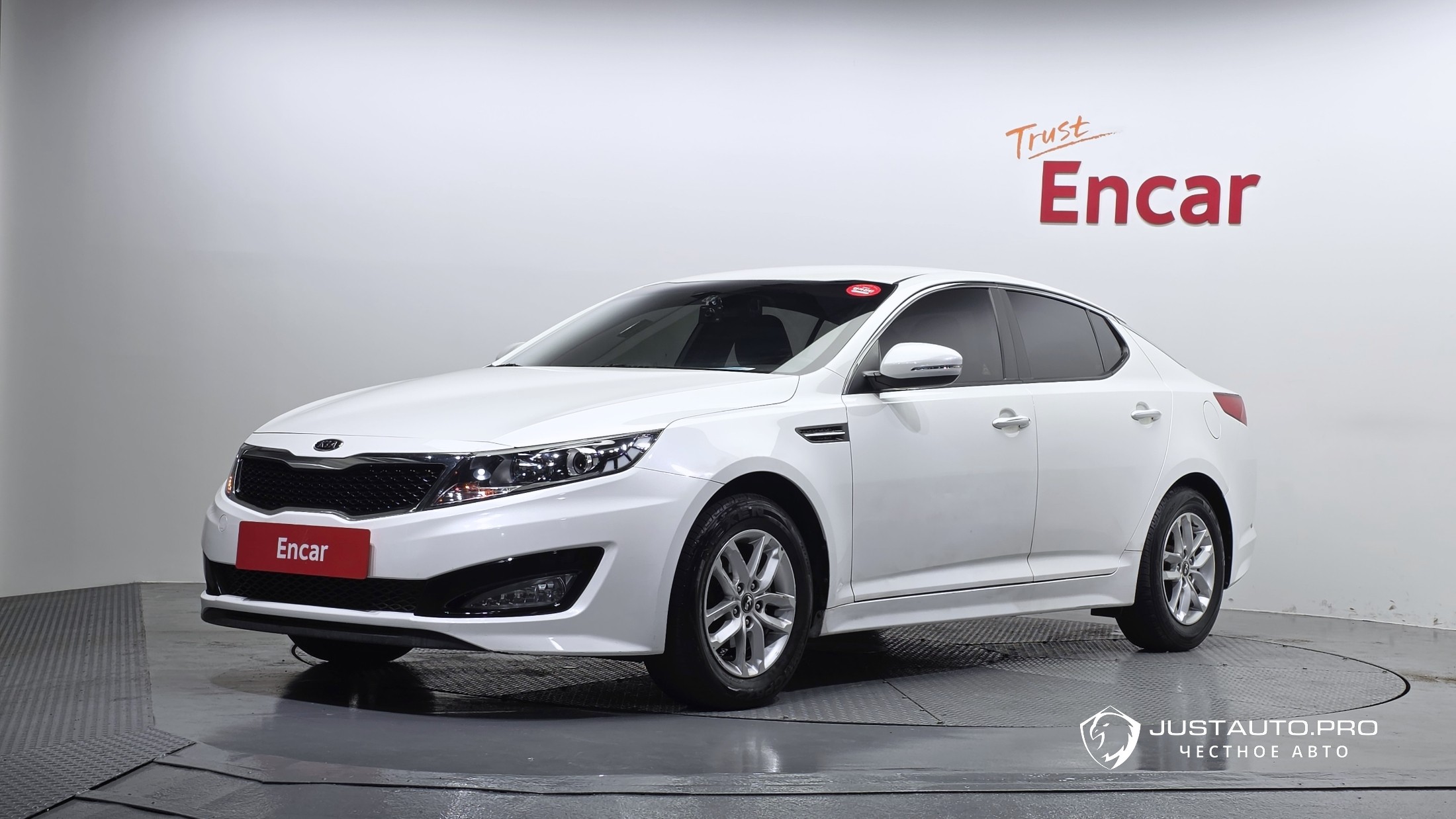 Автомобиль Kia K5