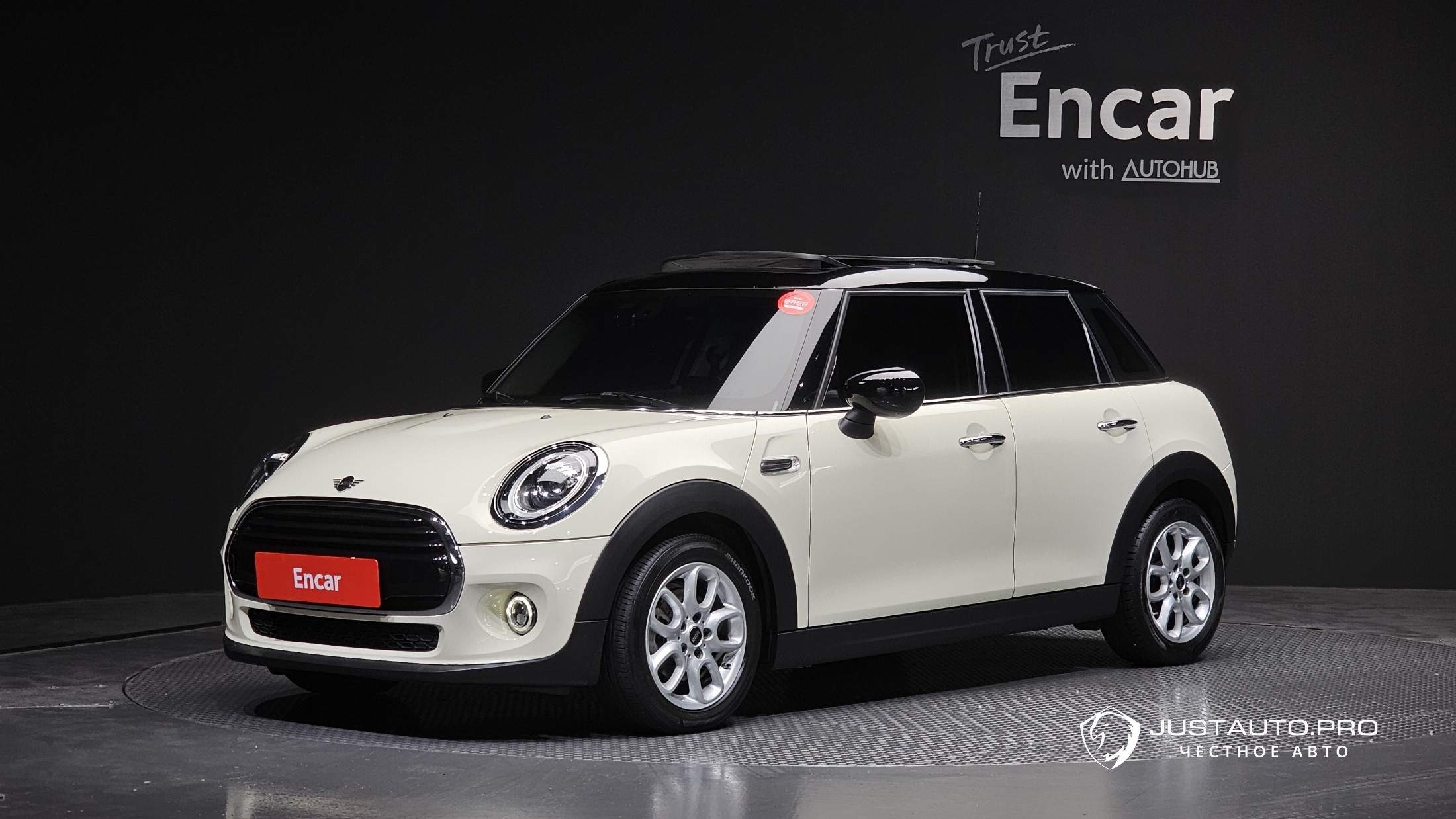 Автомобиль Mini Cooper