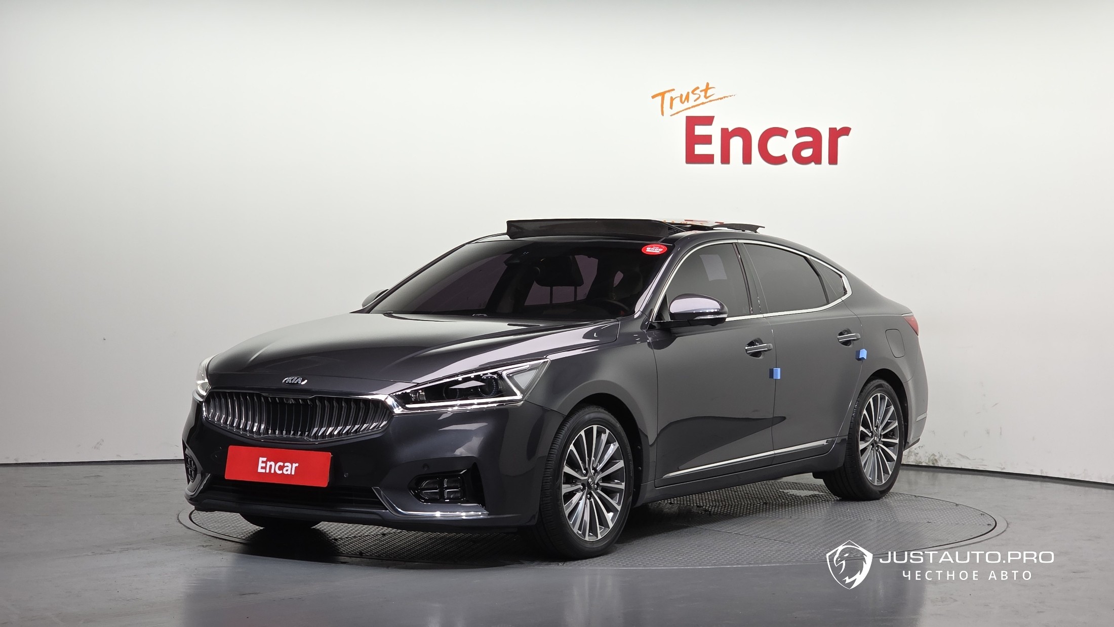 Автомобиль Kia K7