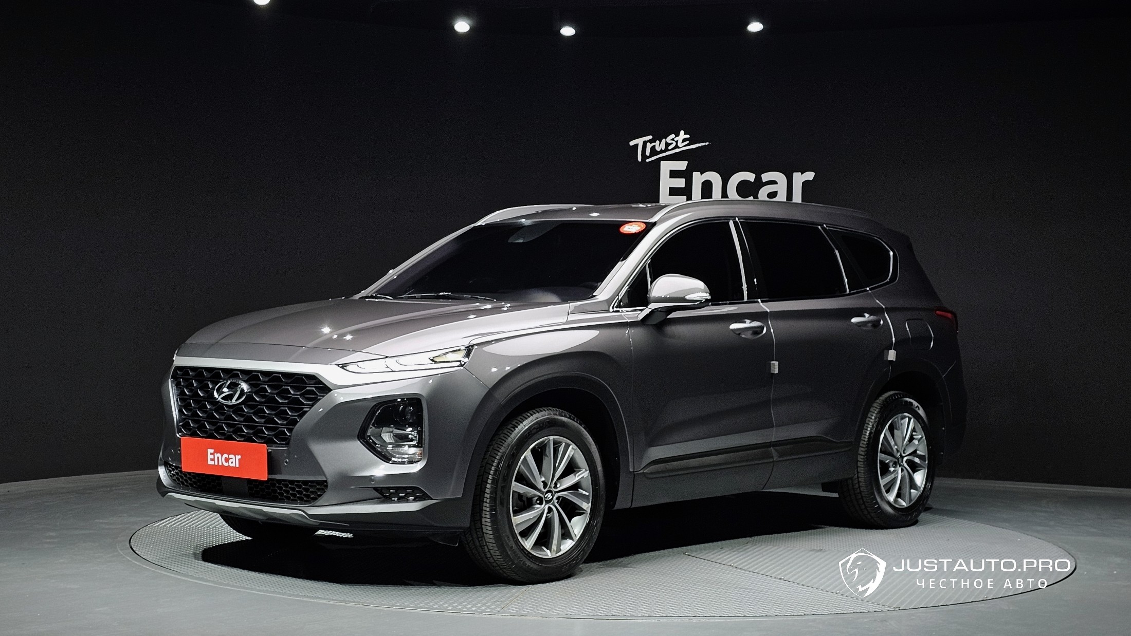 Автомобиль Hyundai Santafe