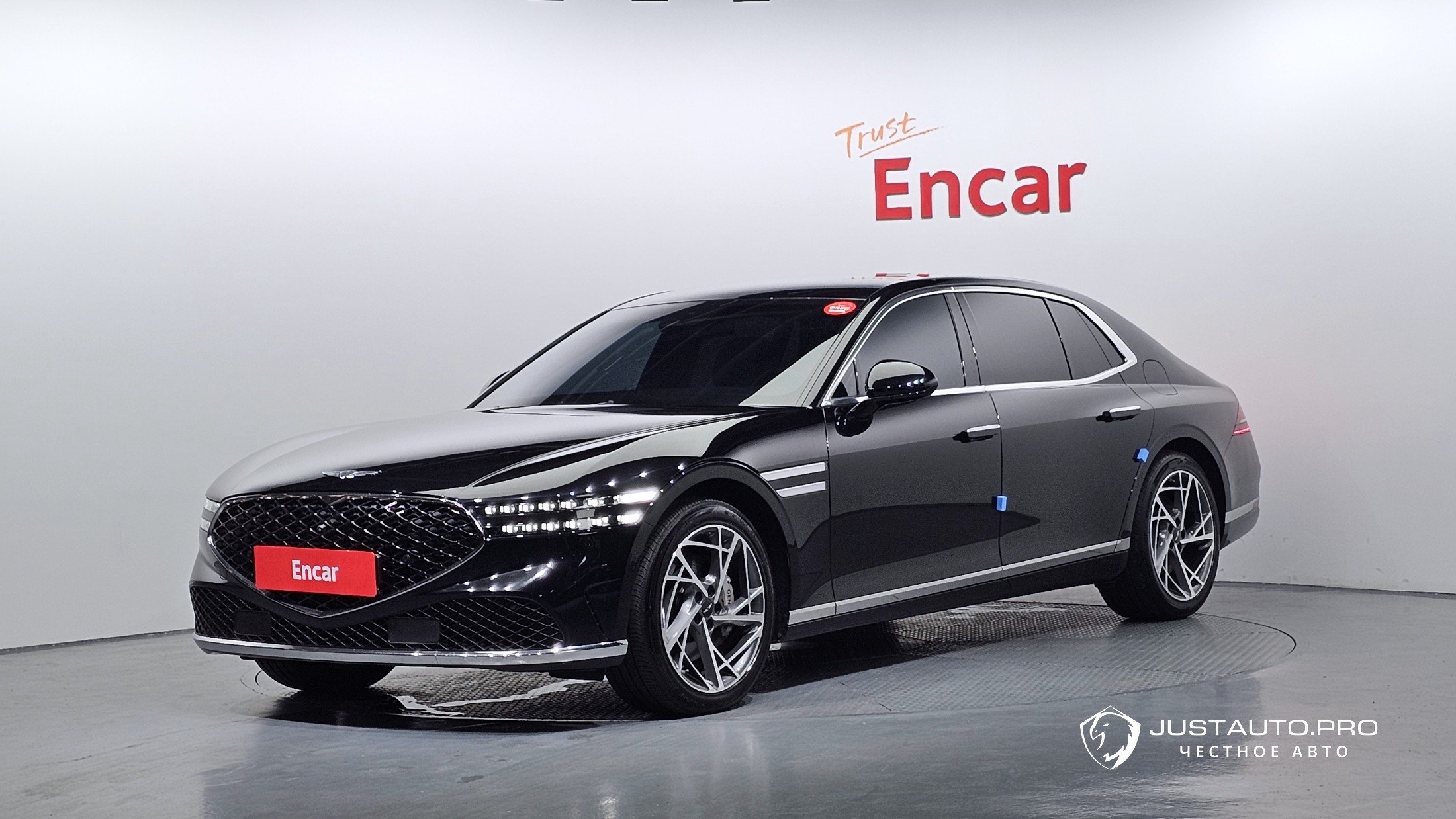 Автомобиль Genesis G90