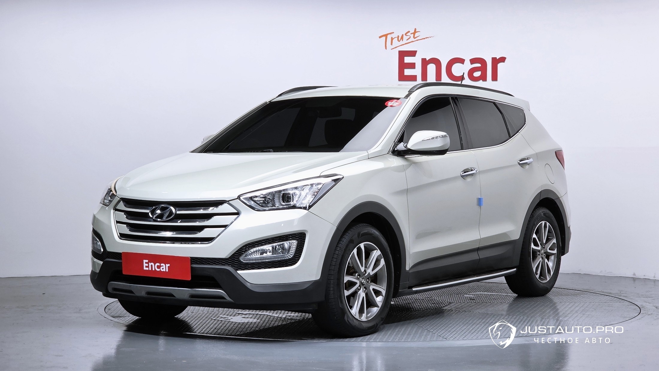 Автомобиль Hyundai Santafe