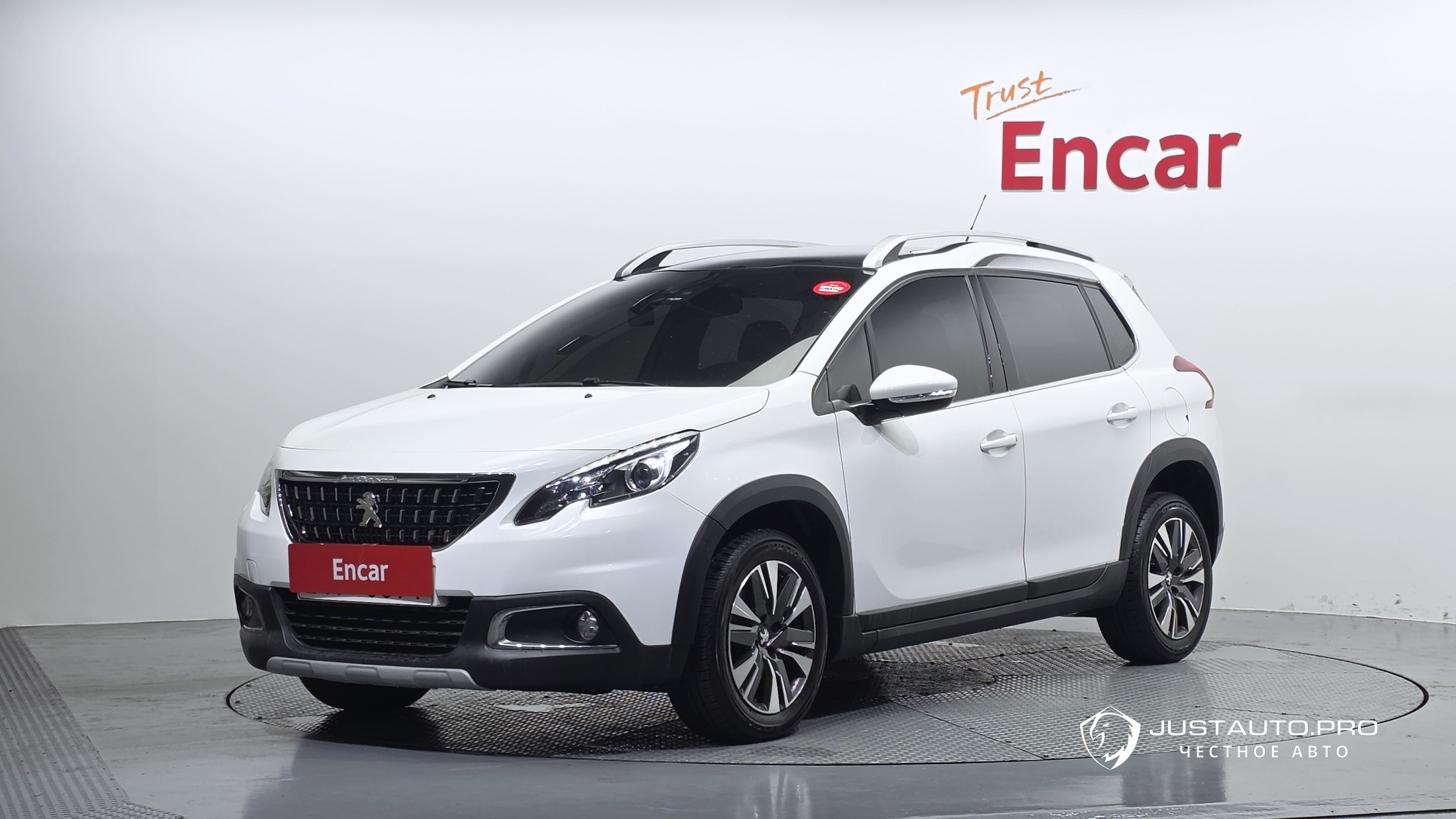 Автомобиль Peugeot 2008