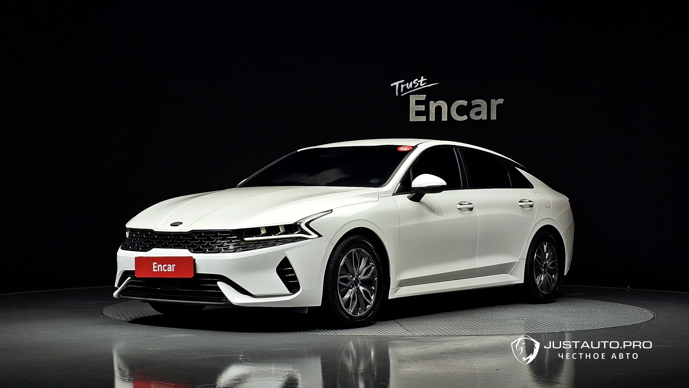 Автомобиль Kia K5
