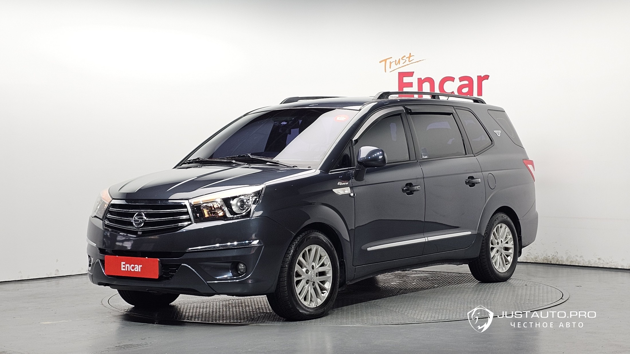 Автомобиль KG_Mobility_Ssangyong KORANDO