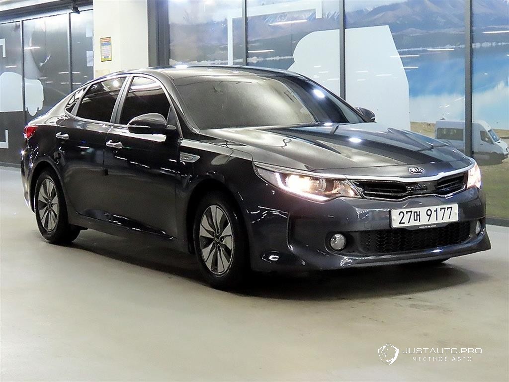 Автомобиль Kia K5
