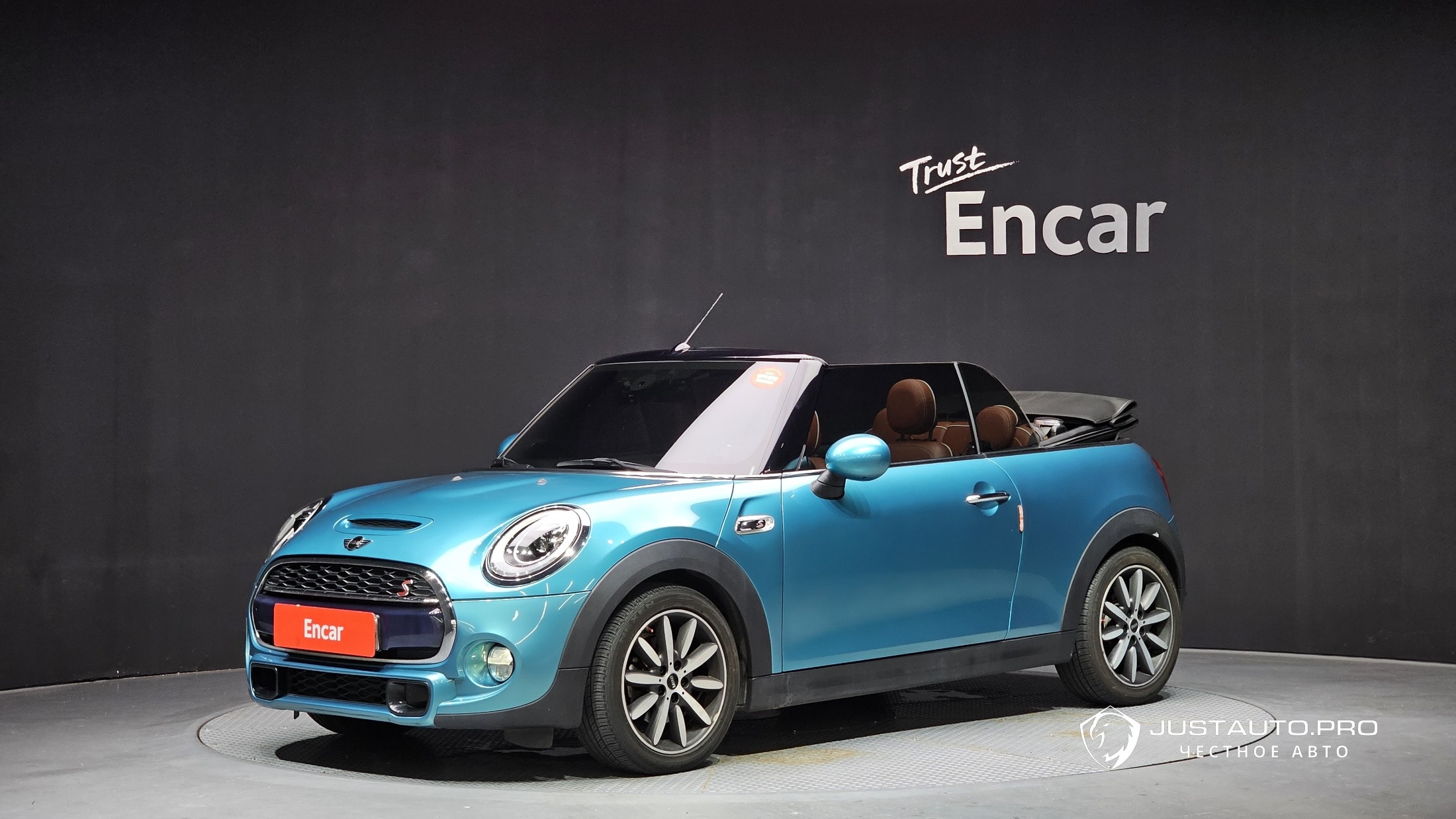 Автомобиль Mini Cooper Convertible