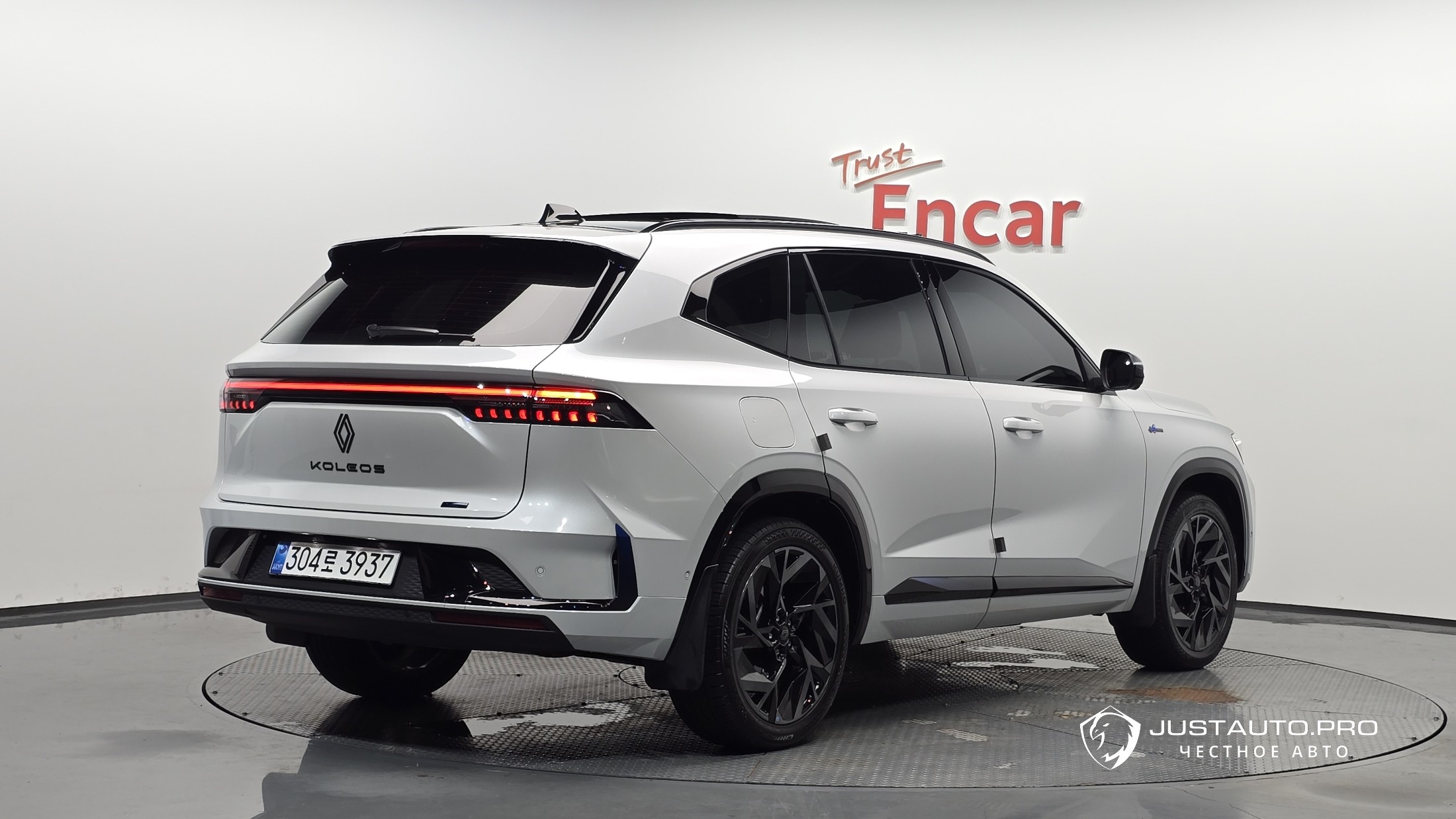 Автомобиль Renault-KoreaSamsung Grand Koleos