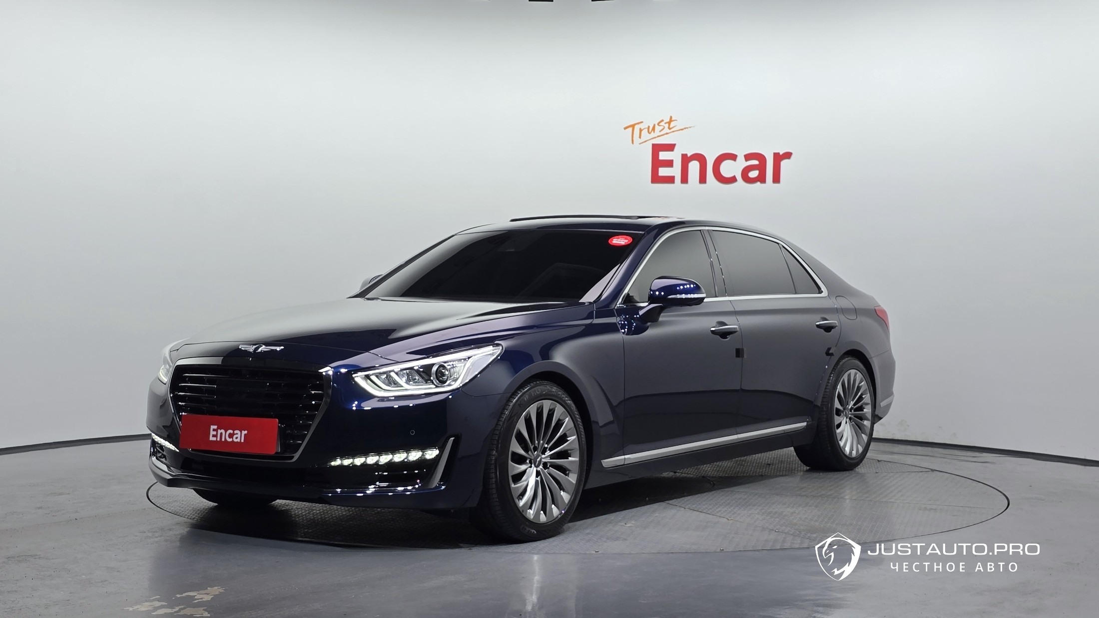 Автомобиль Genesis EQ900