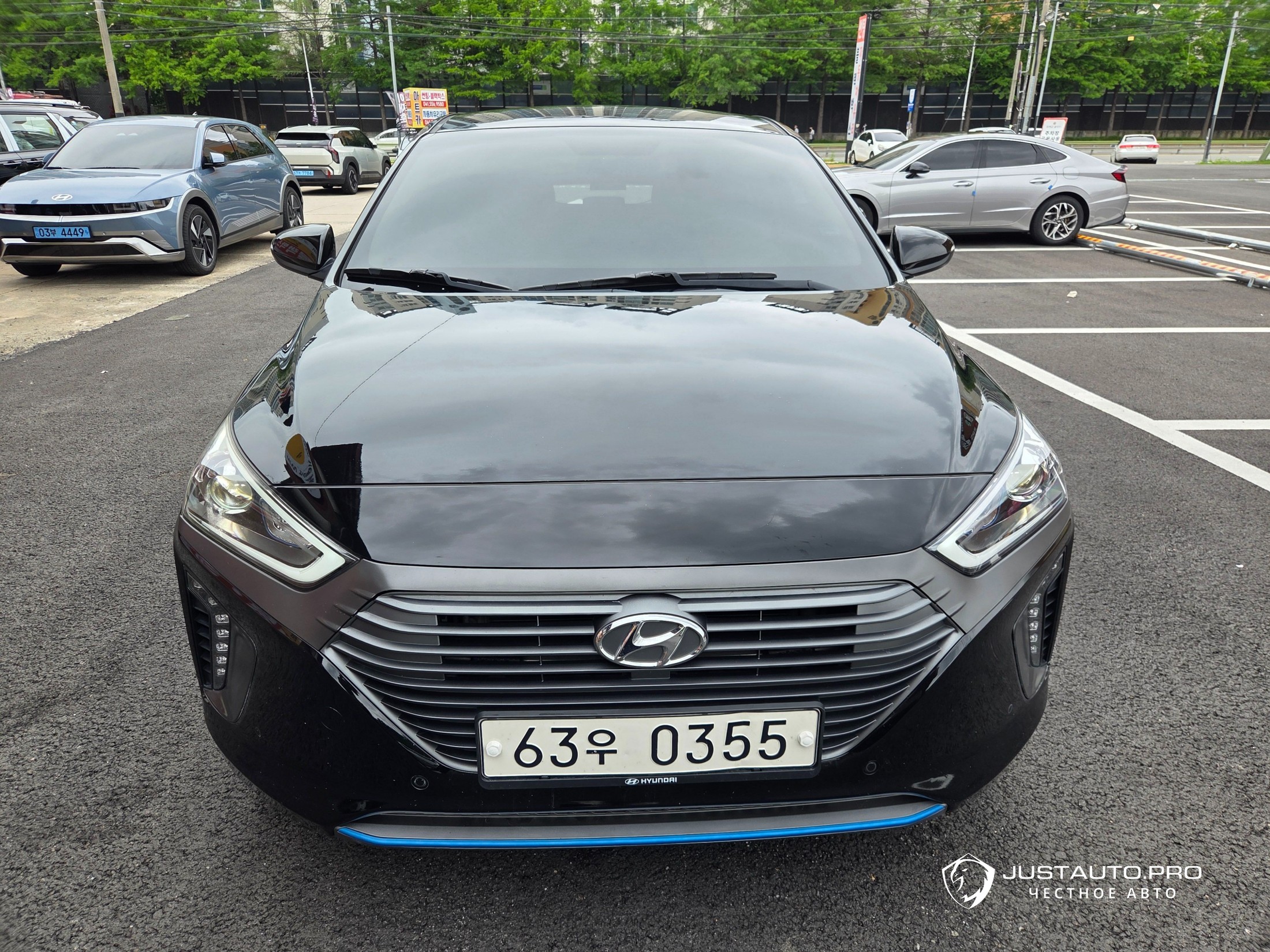 Автомобиль Hyundai Ioniq