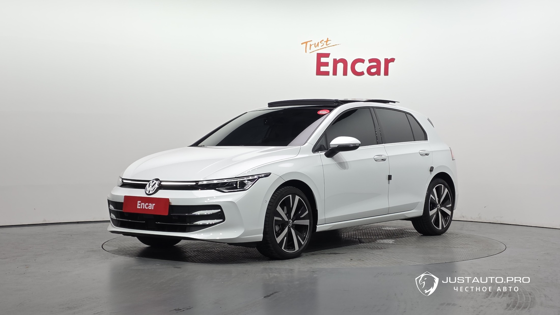 Автомобиль Volkswagen Golf
