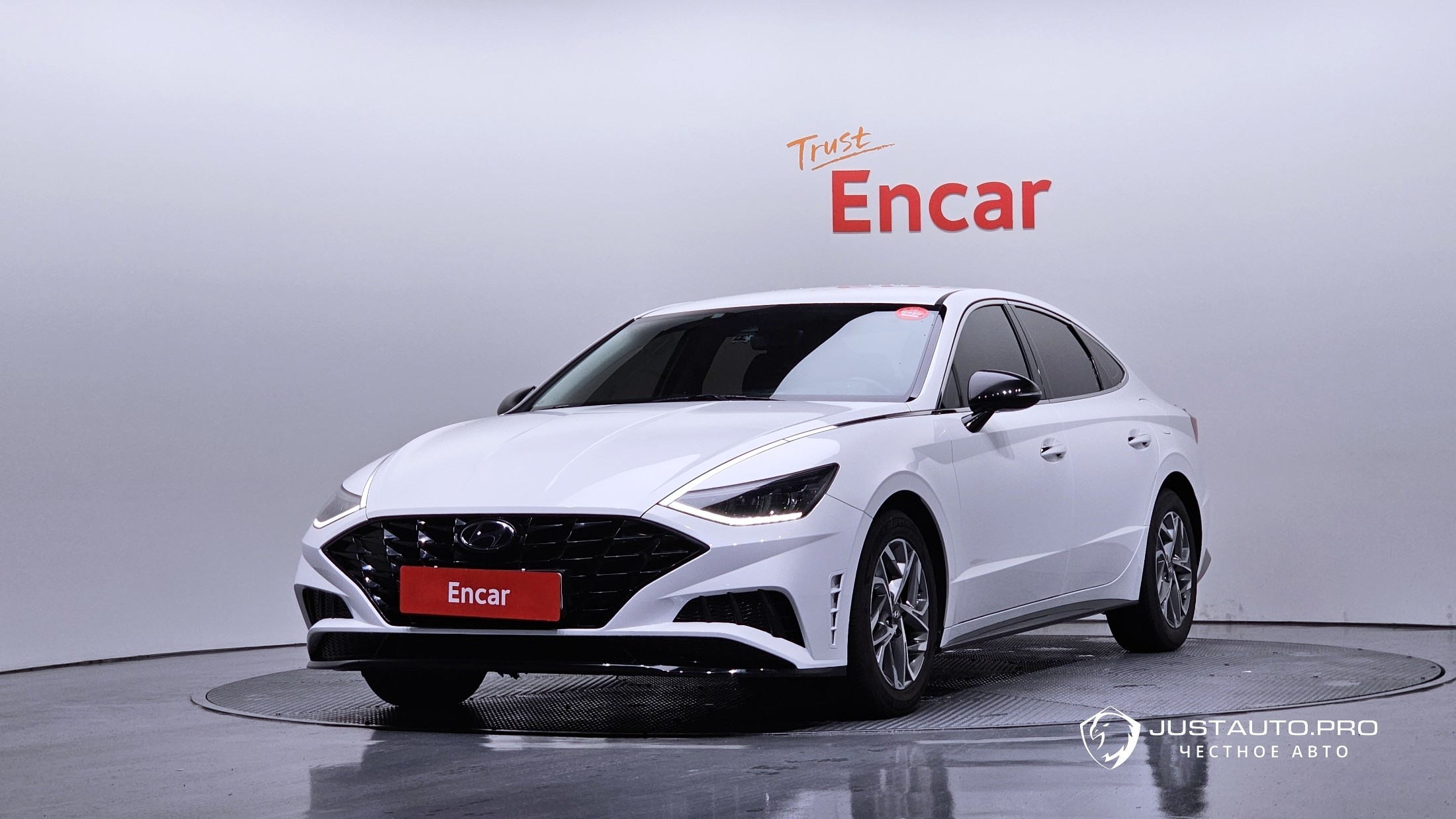 Автомобиль Hyundai Sonata